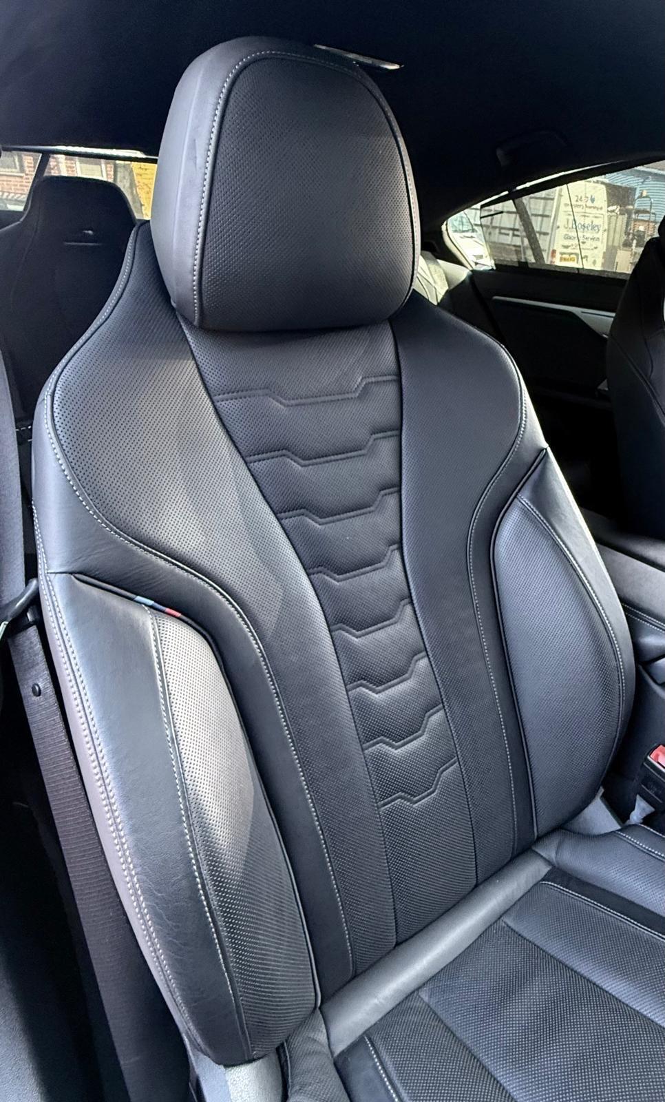 BMW 8 Series view 42