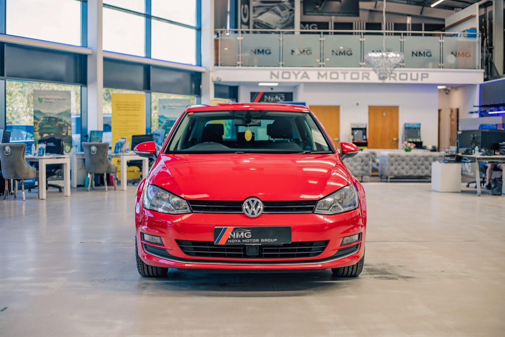 Volkswagen Golf view 10