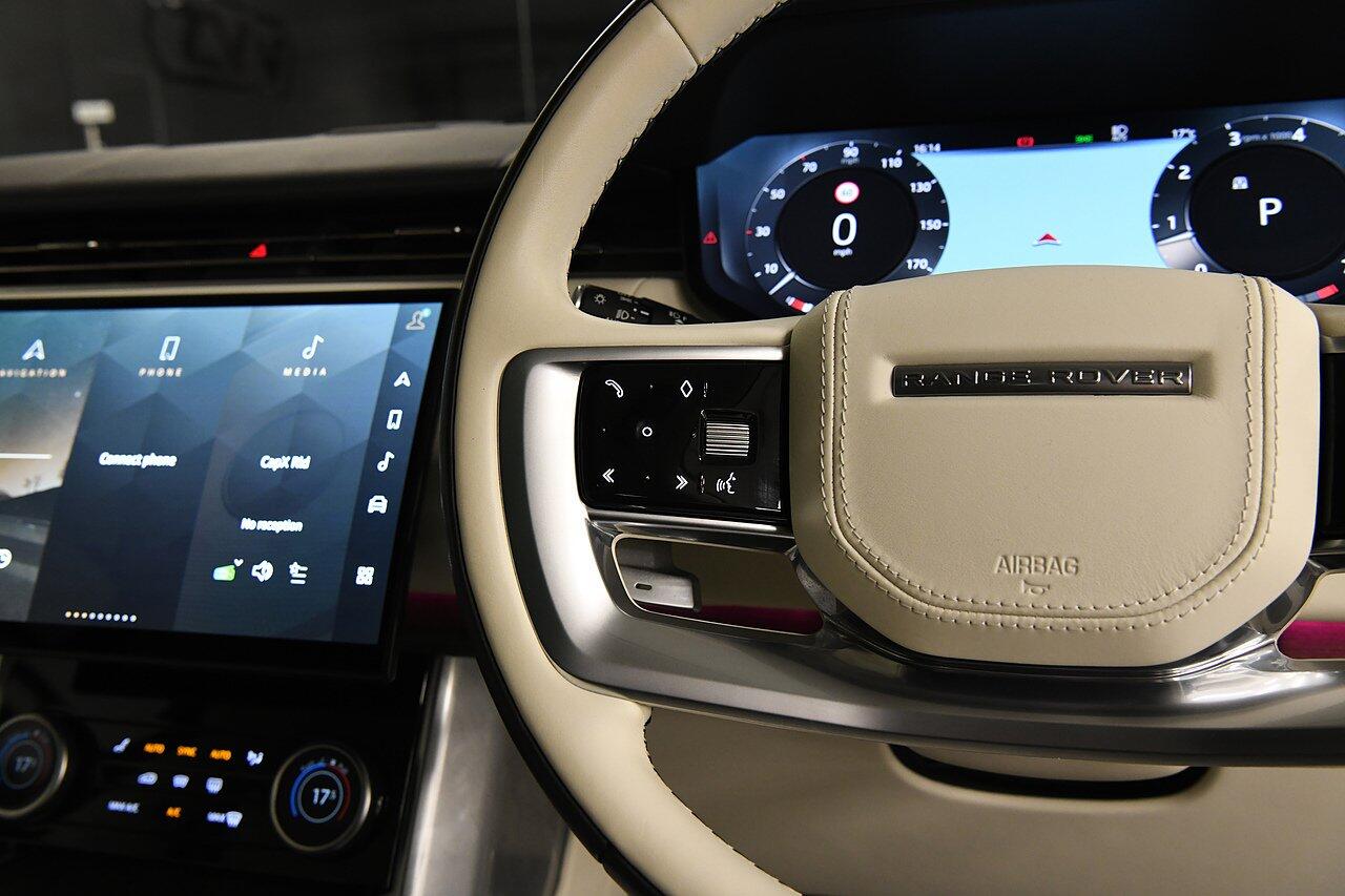 Land Rover Range Rover view 20