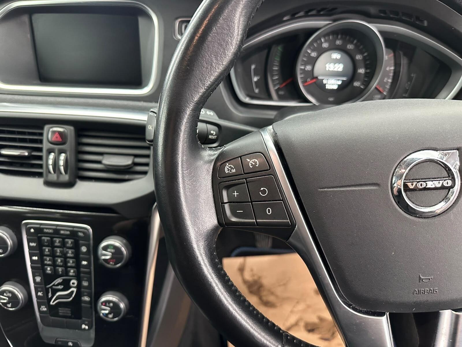 Volvo V40 view 30
