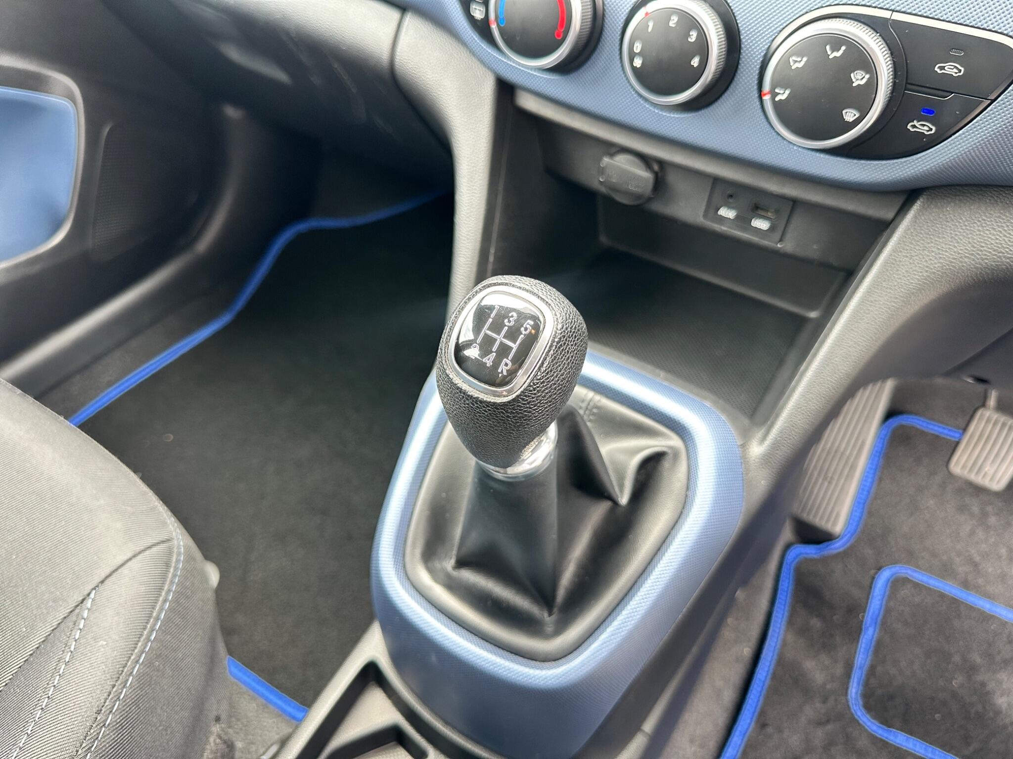 Hyundai I10 view 15