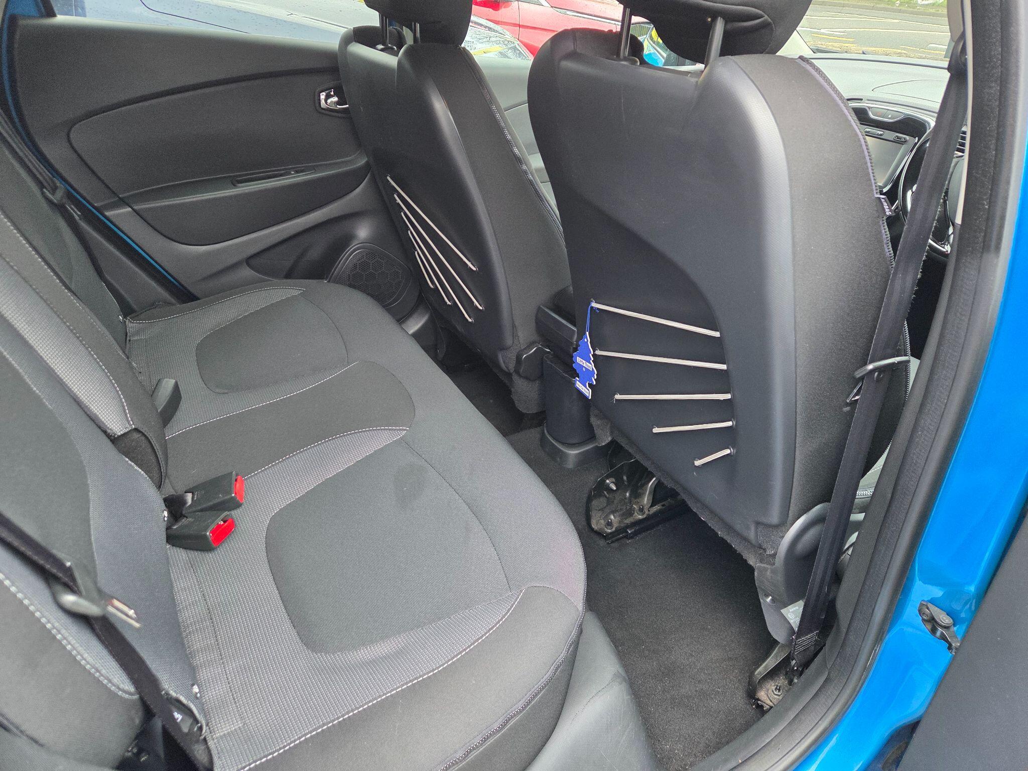 2015 Renault Captur image 9