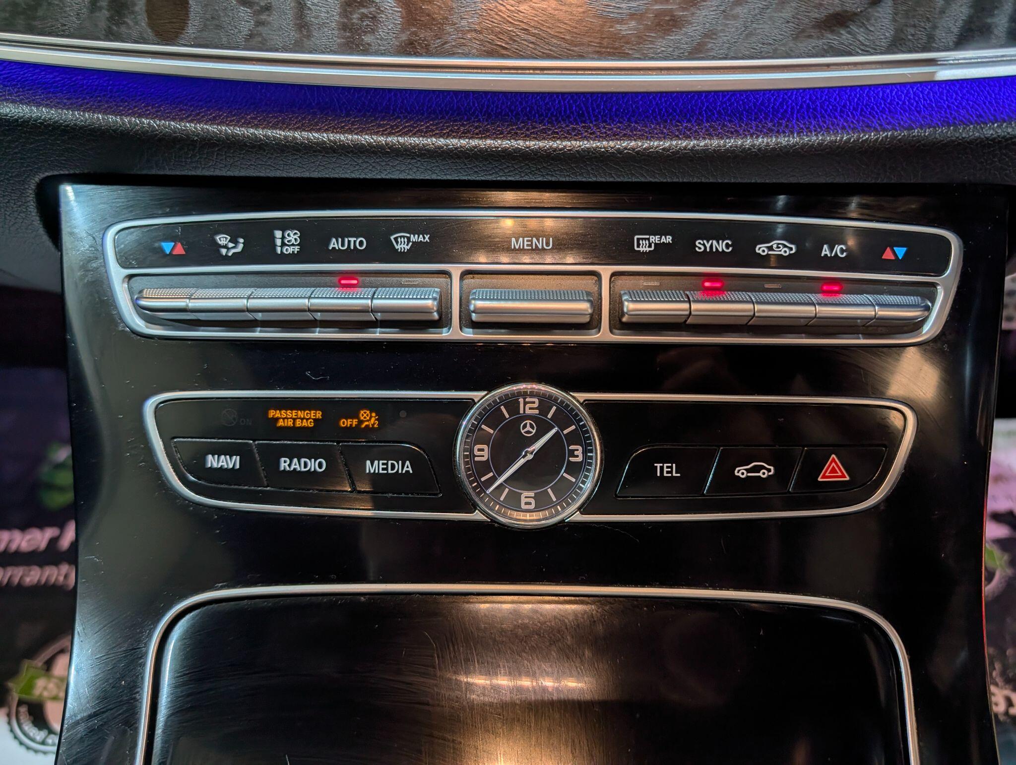 Mercedes-Benz E-Class view 27