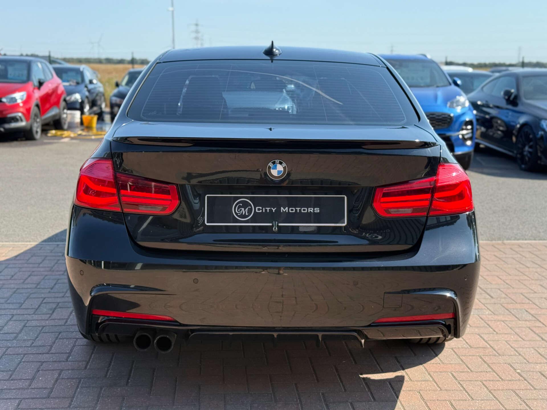 BMW 3 Series view 25