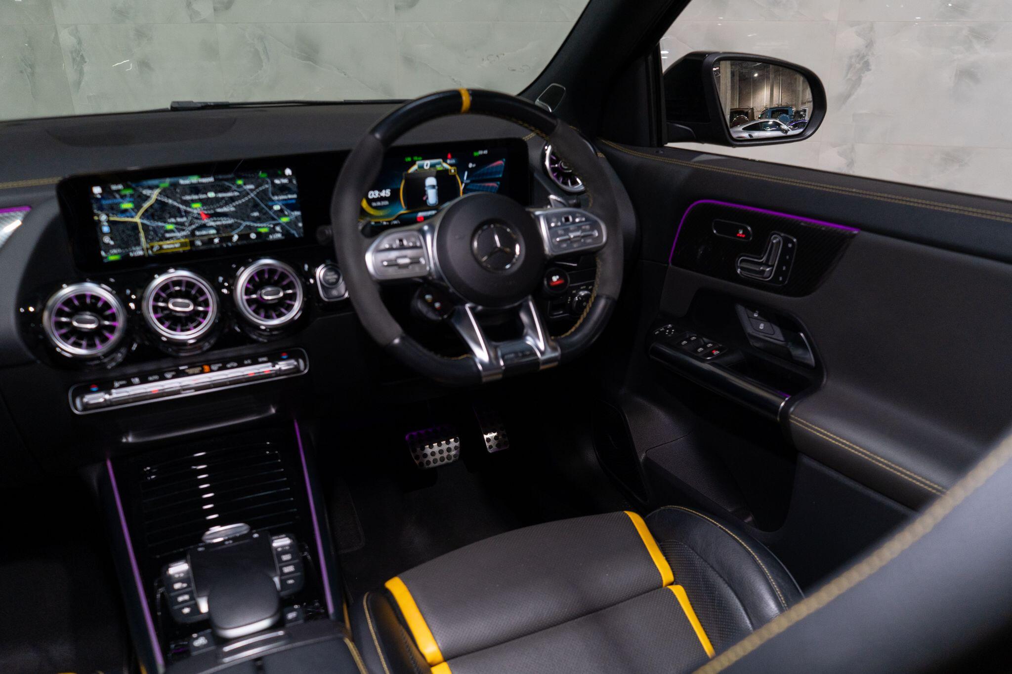 Mercedes-Benz Gla view 13