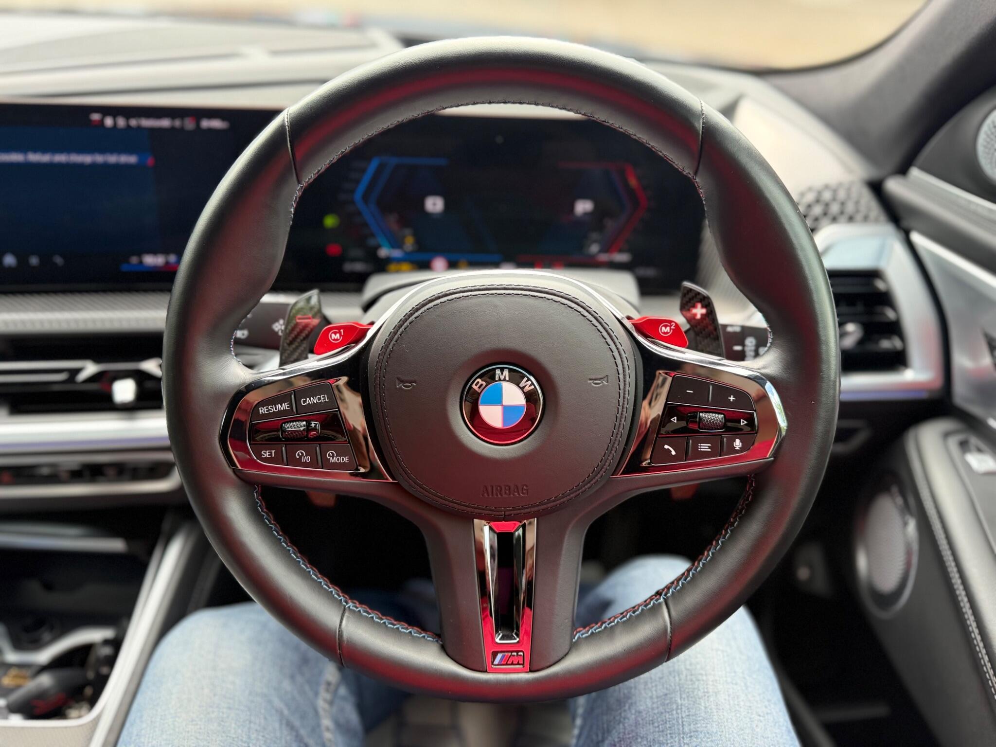 BMW XM view 55