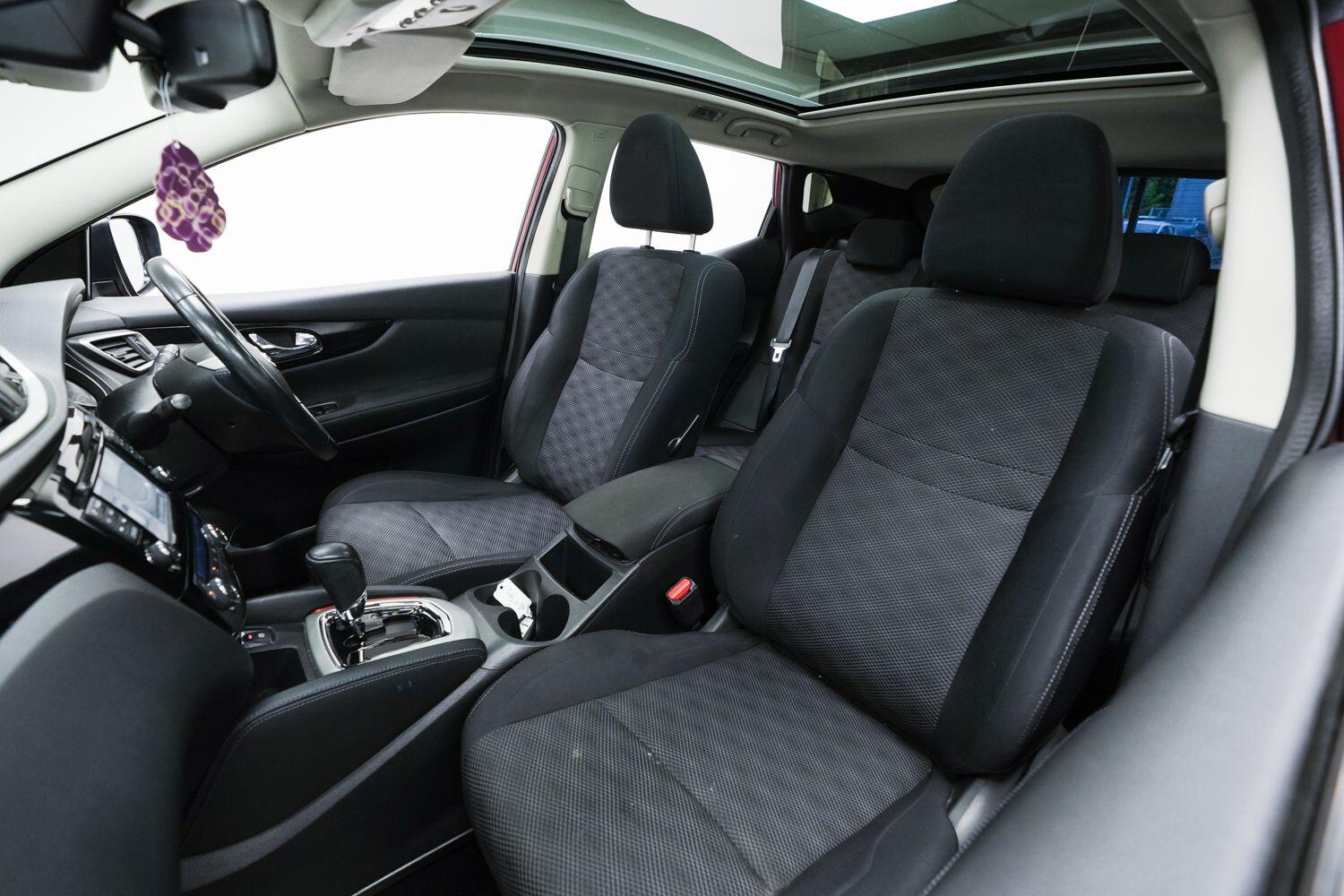Nissan Qashqai view 25