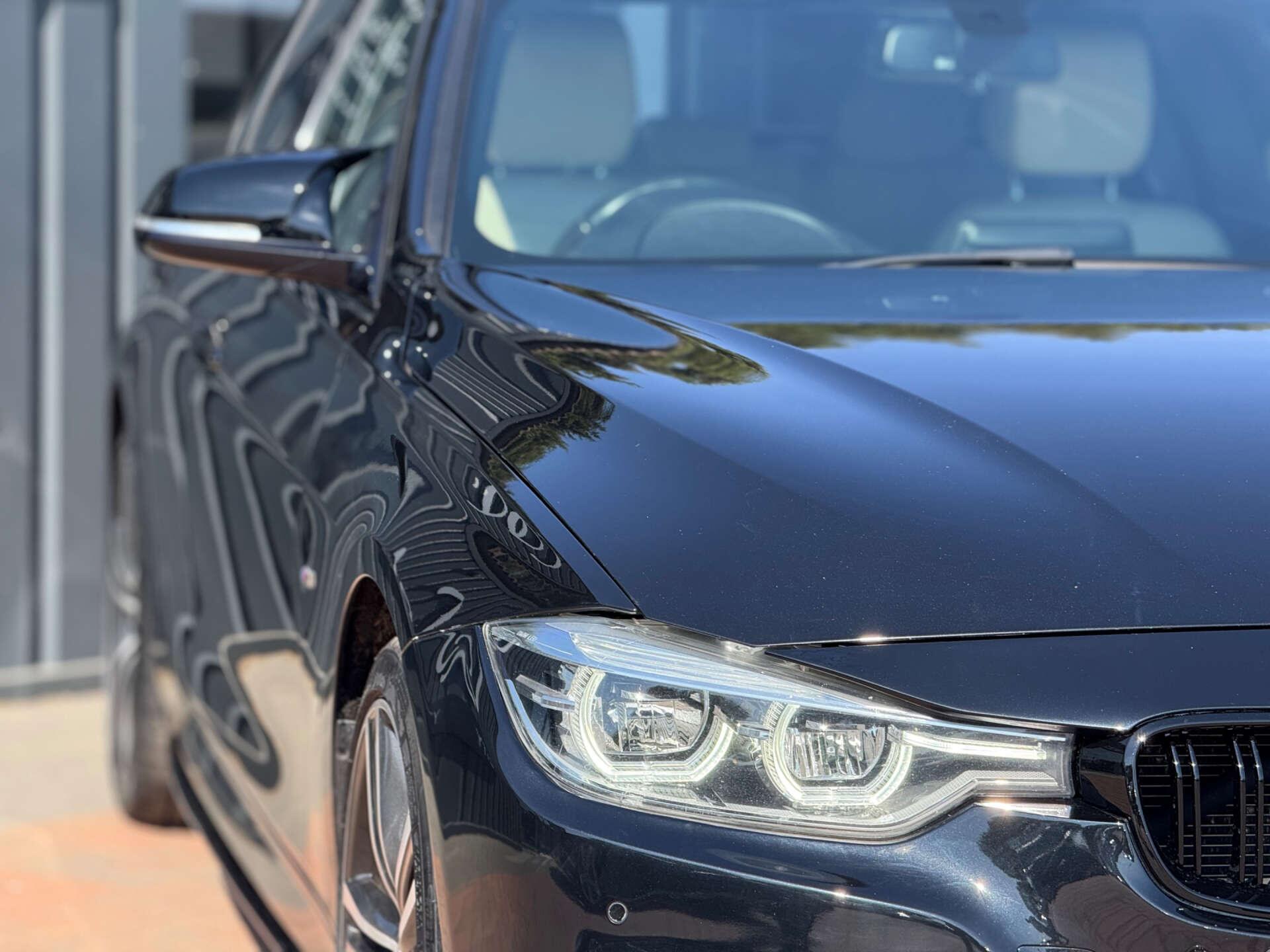 BMW 3 Series view 16
