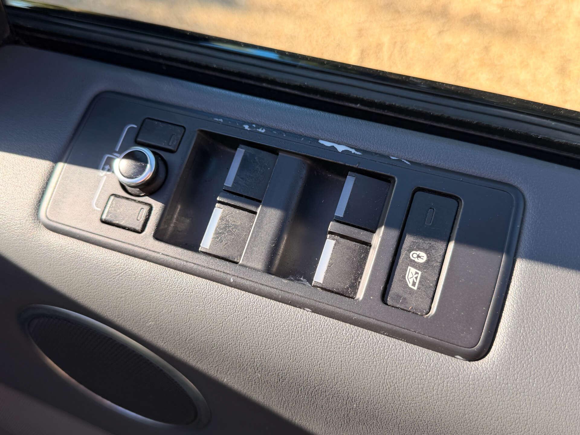 Land Rover Range Rover Sport view 23