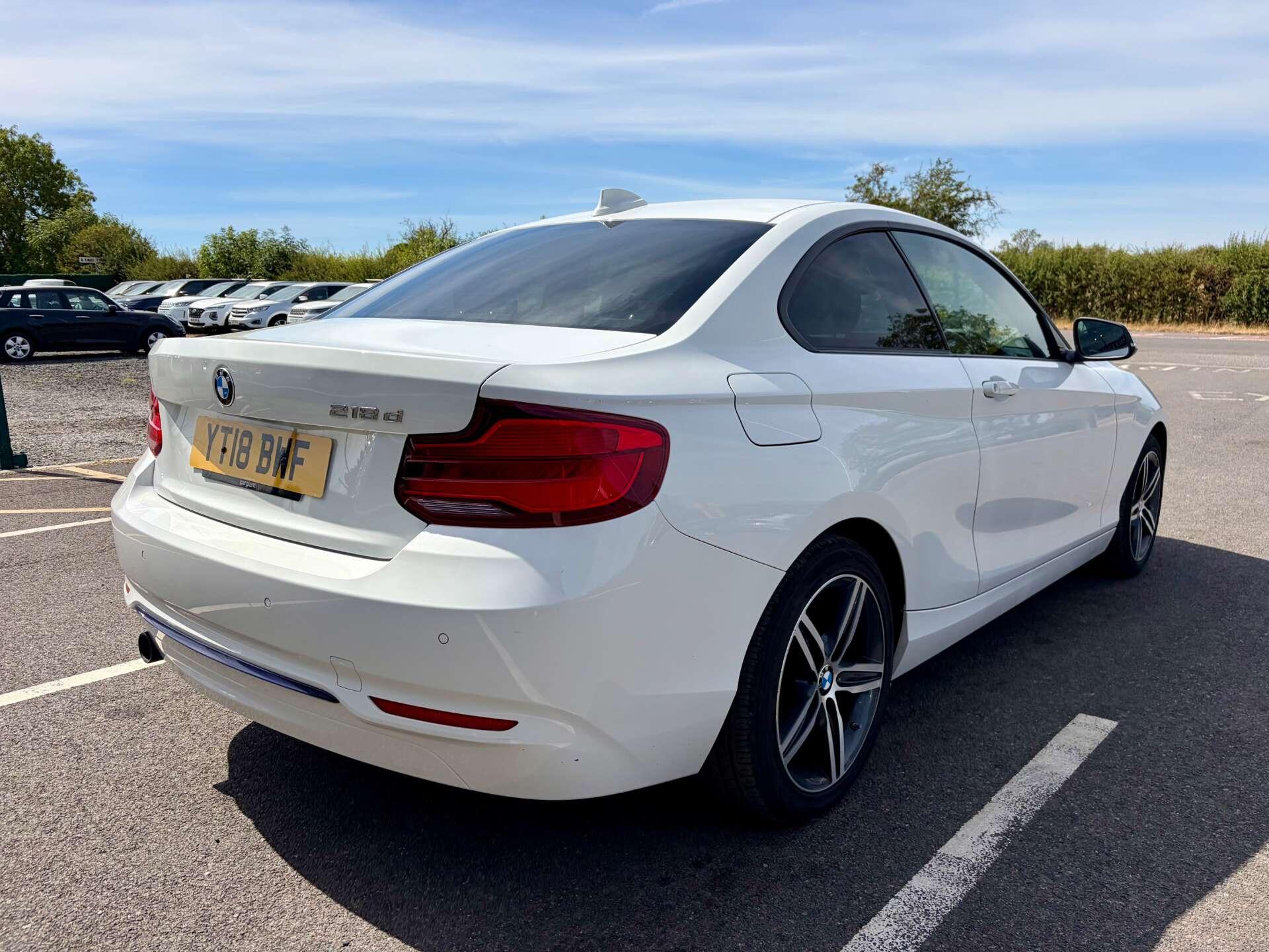 BMW 2 Series view 8