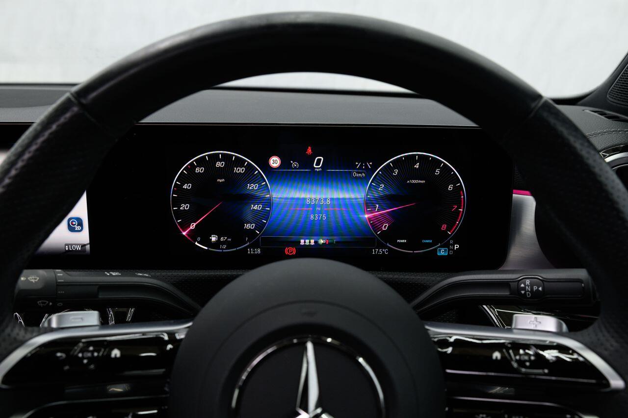 Mercedes-Benz CLA view 38