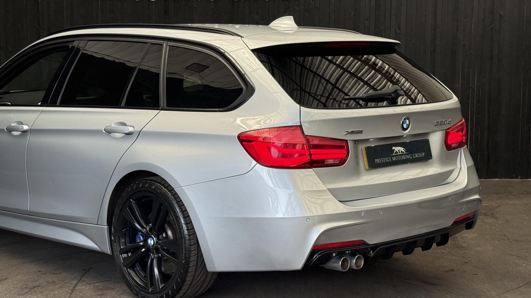 BMW 3 Series view 21