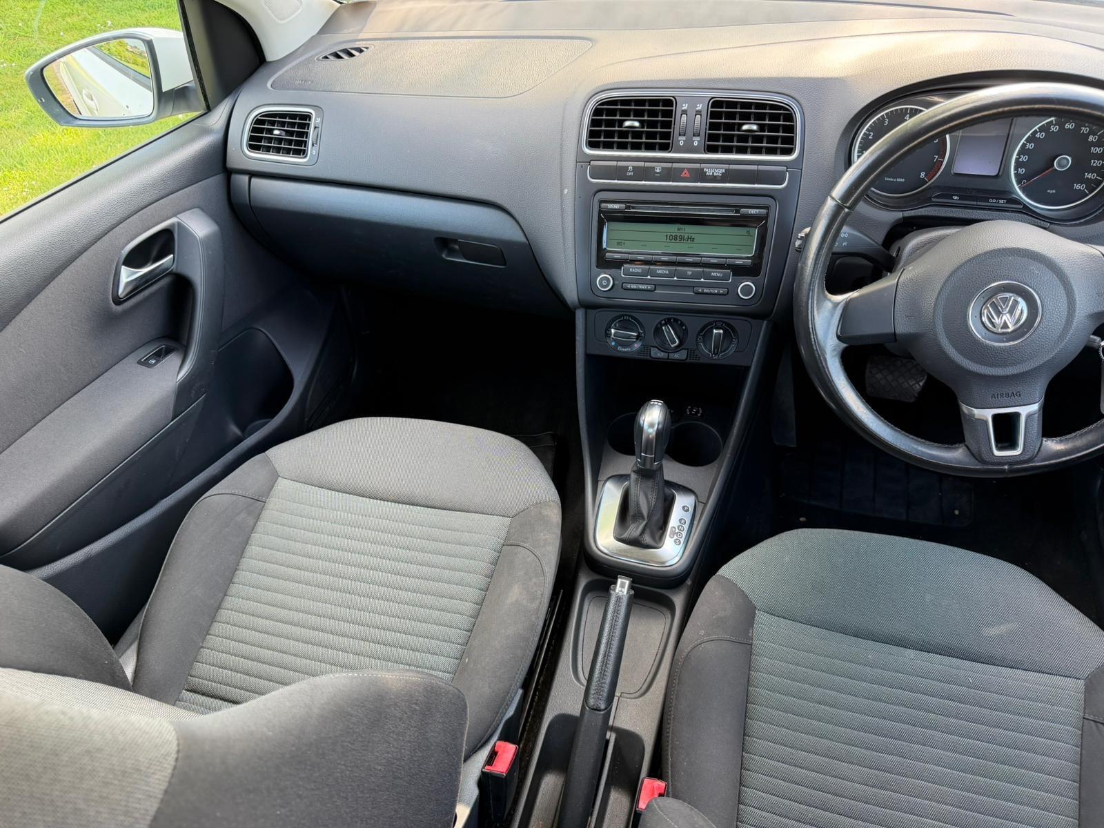 Volkswagen Polo view 10