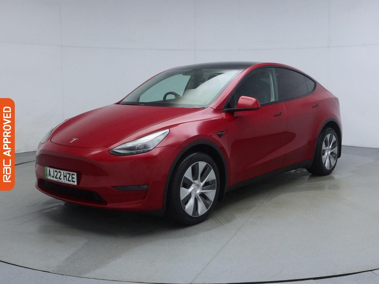 Tesla Model Y view 32
