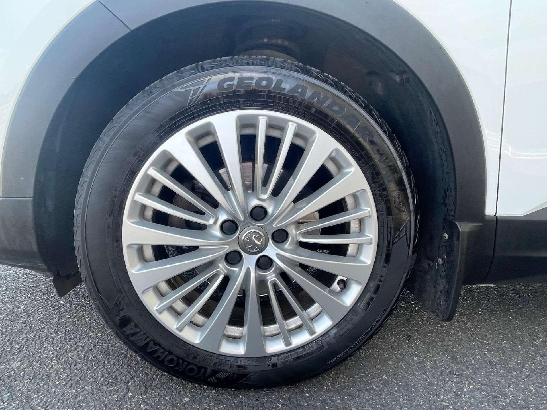 Vauxhall Grandland X view 18