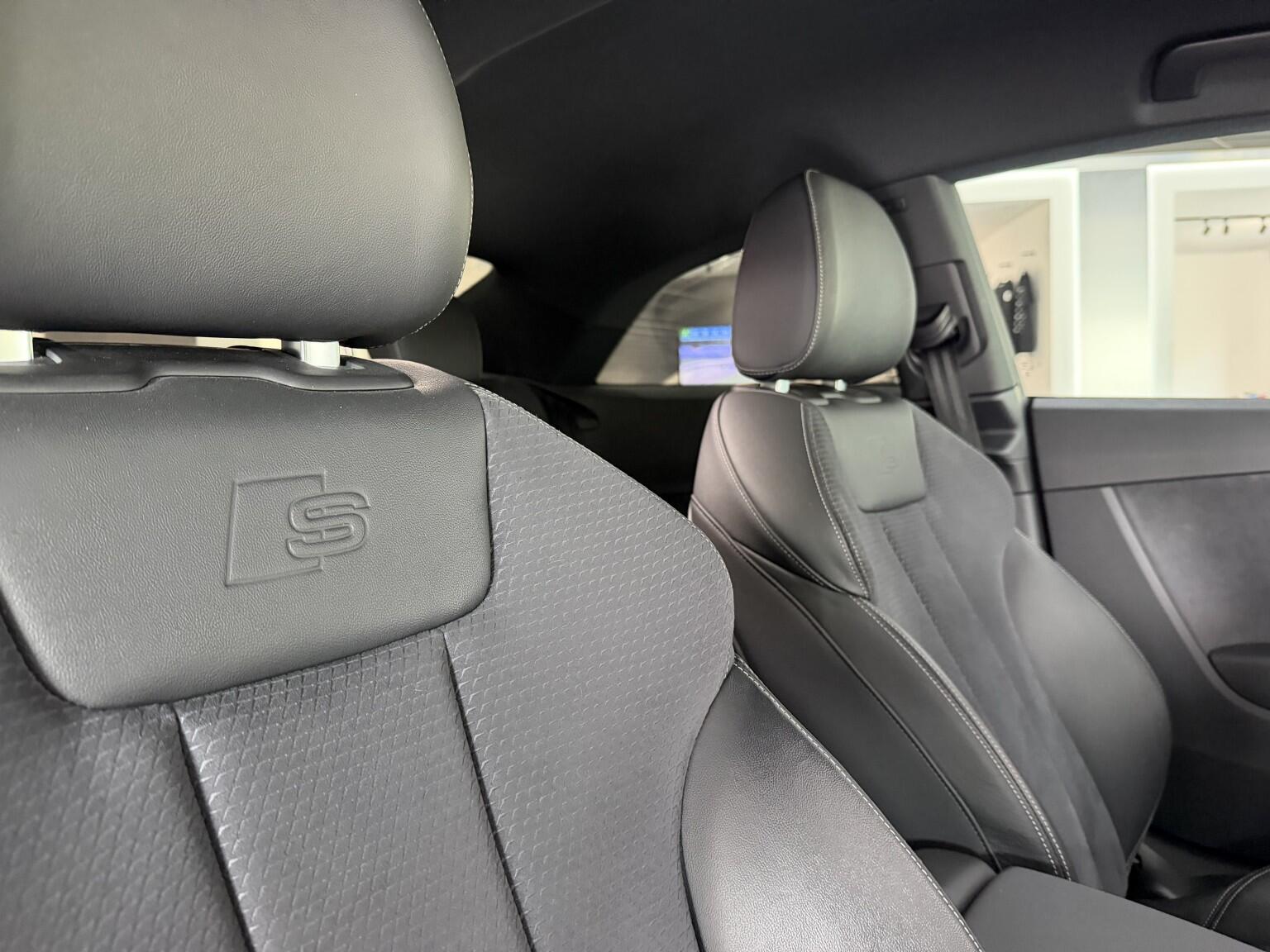 Audi A5 view 16