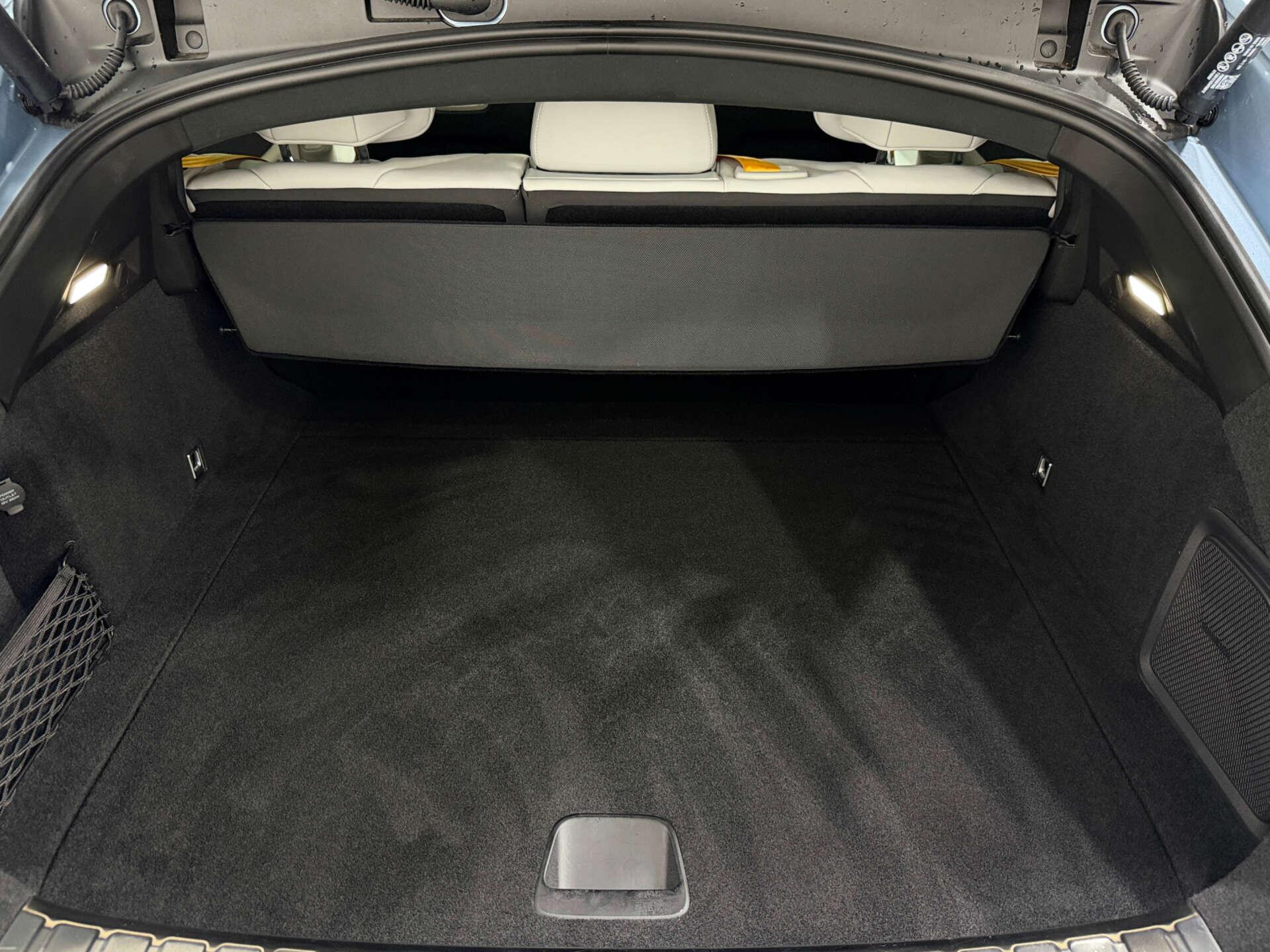 Polestar 4 view 26