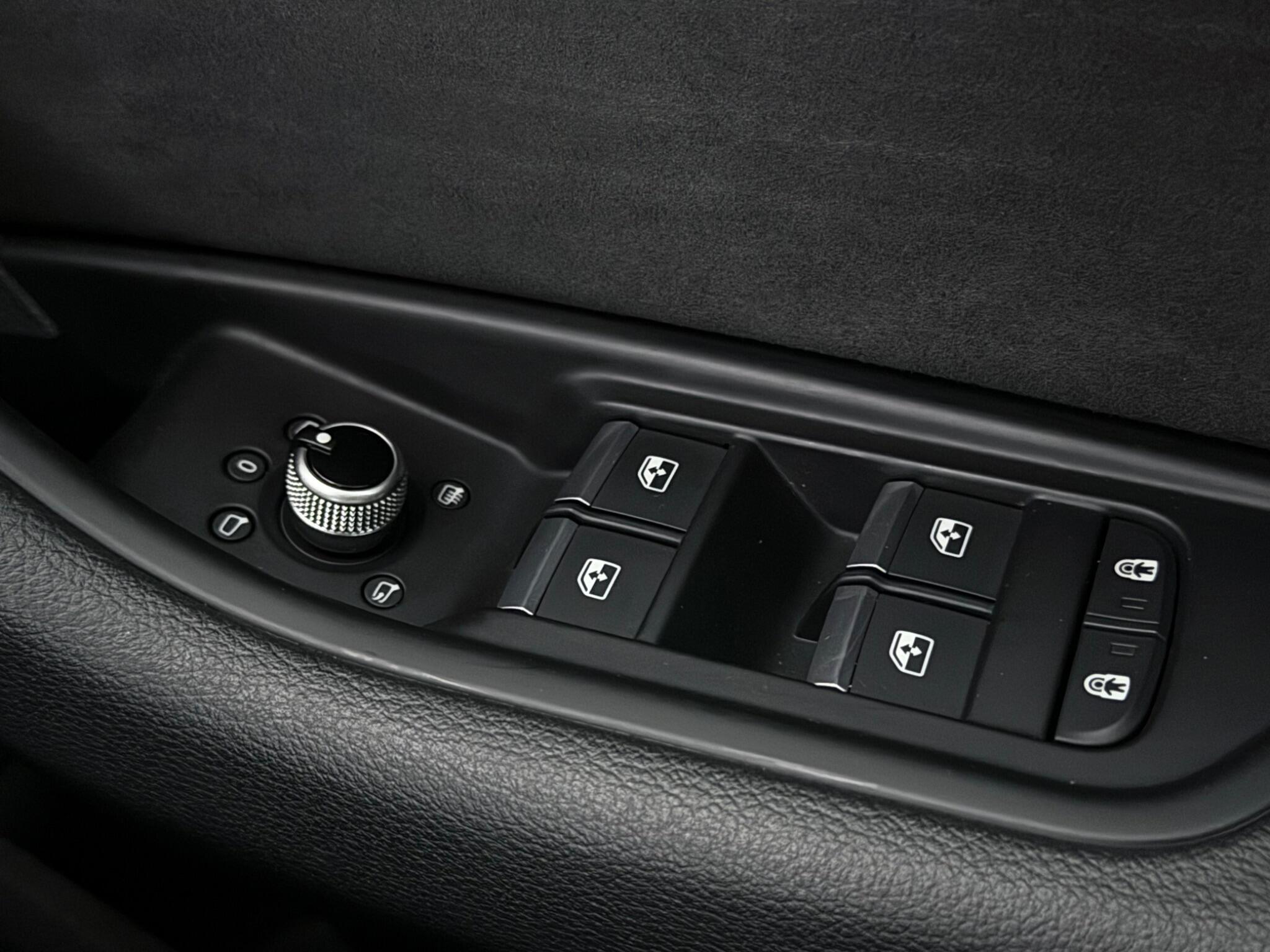 Audi A4 view 21