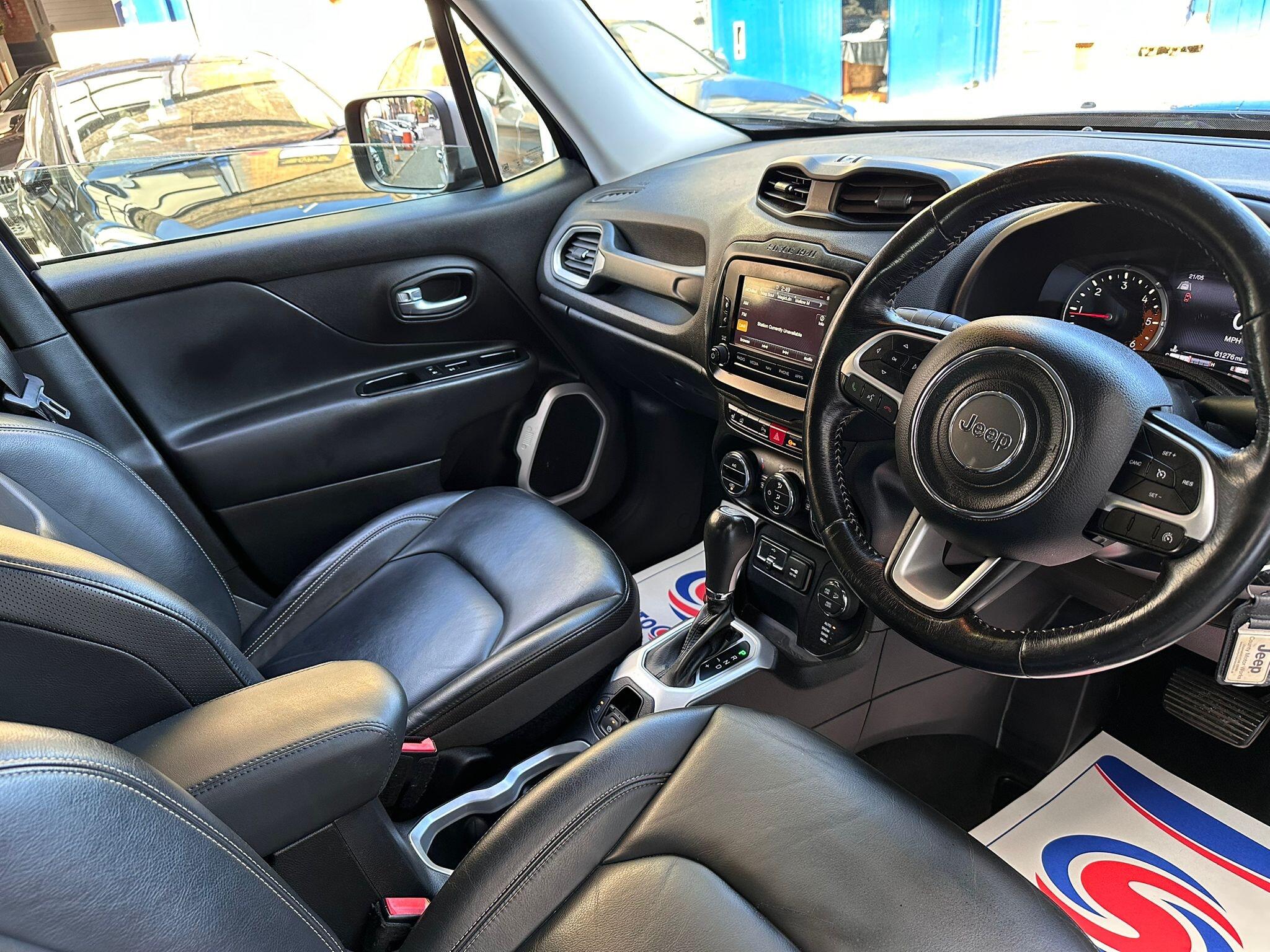 Jeep Renegade view 14