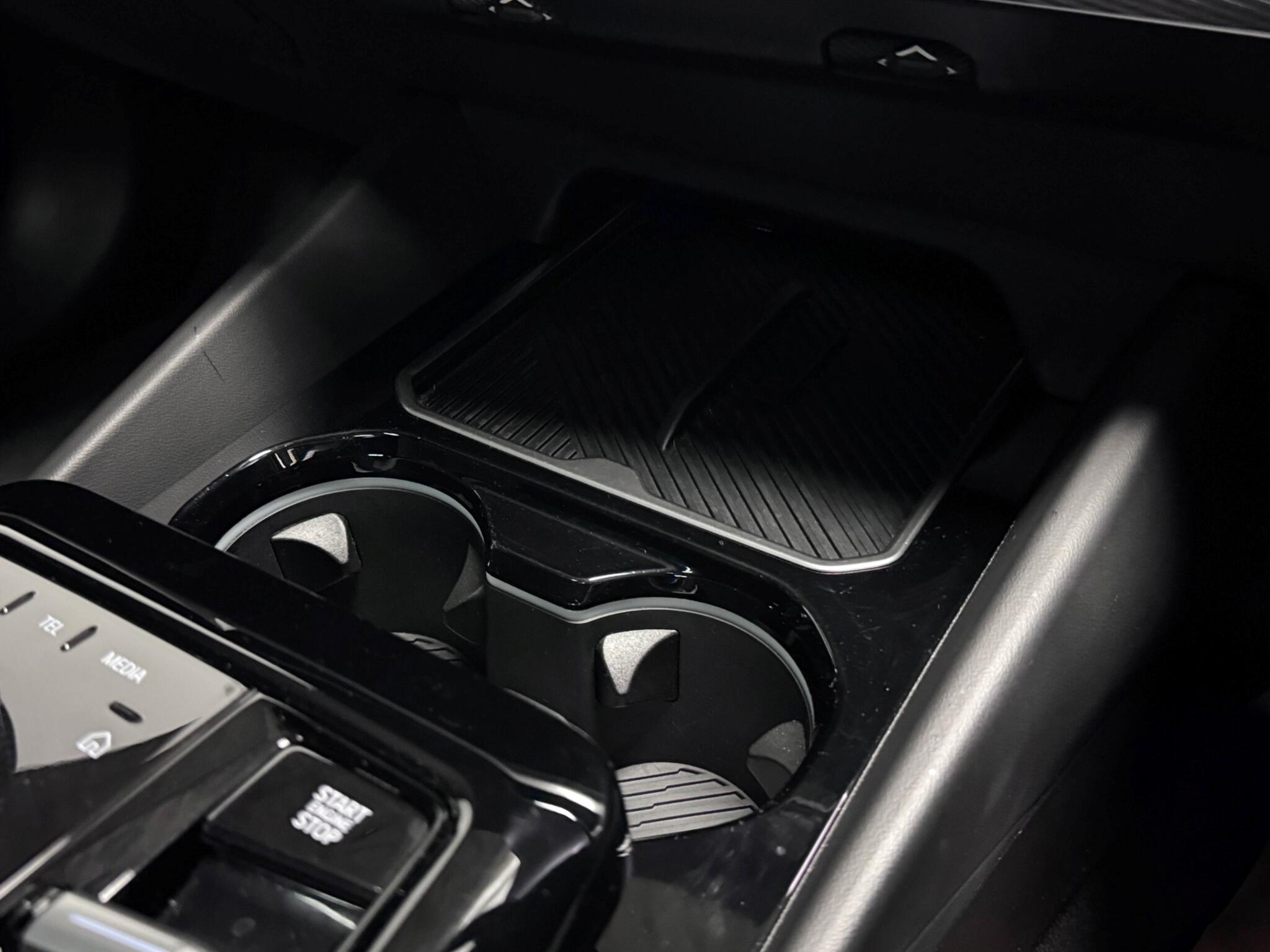 BMW 5 Series view 39