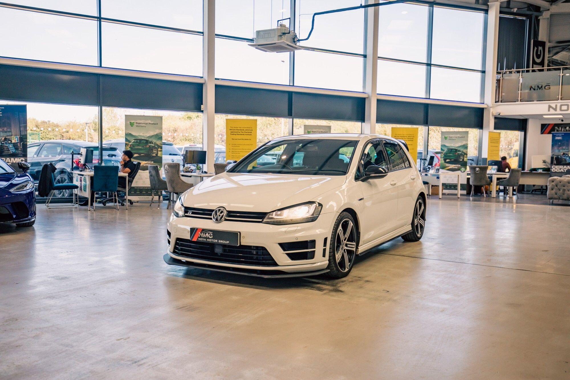 Volkswagen Golf view 24