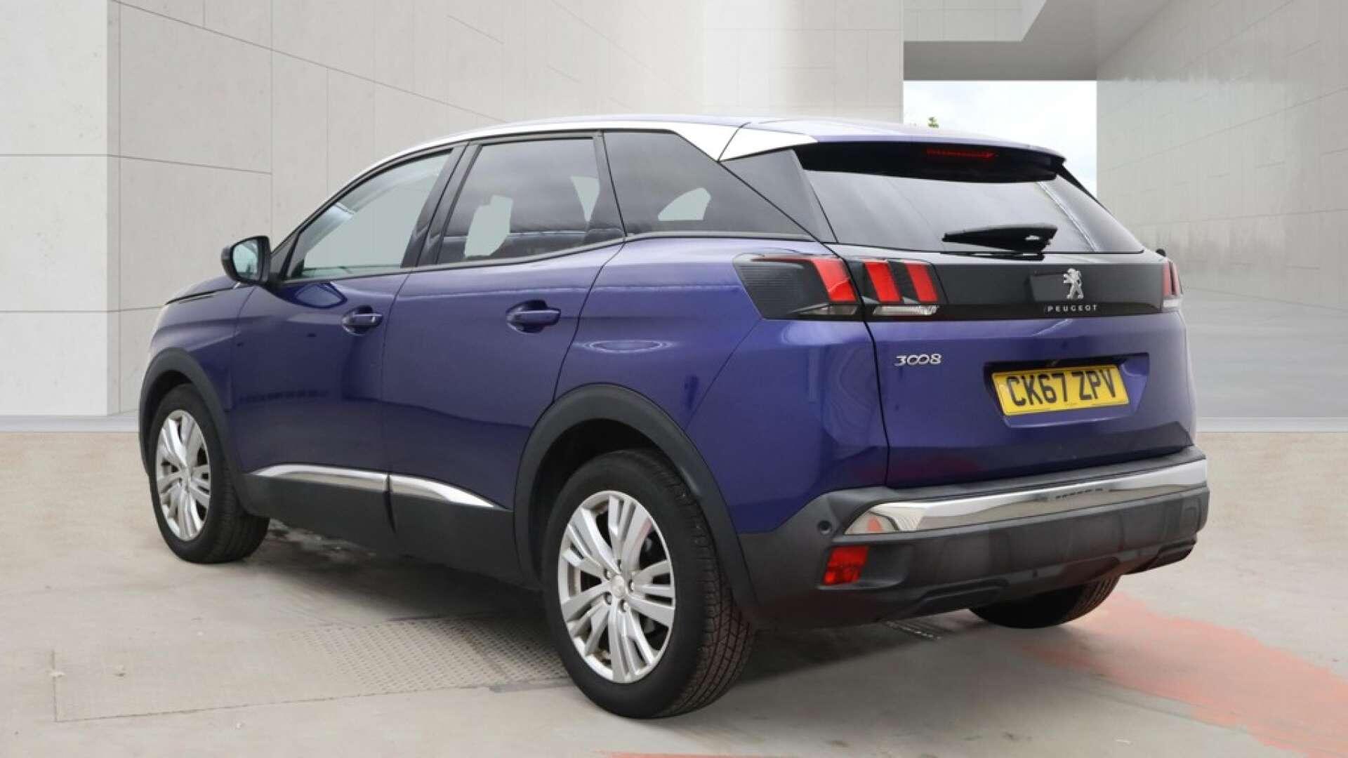 Peugeot 3008 view 4