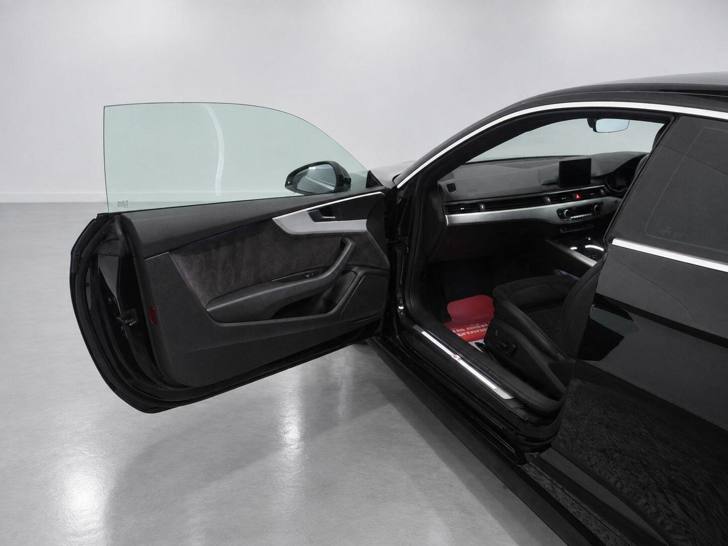 Audi A5 view 23