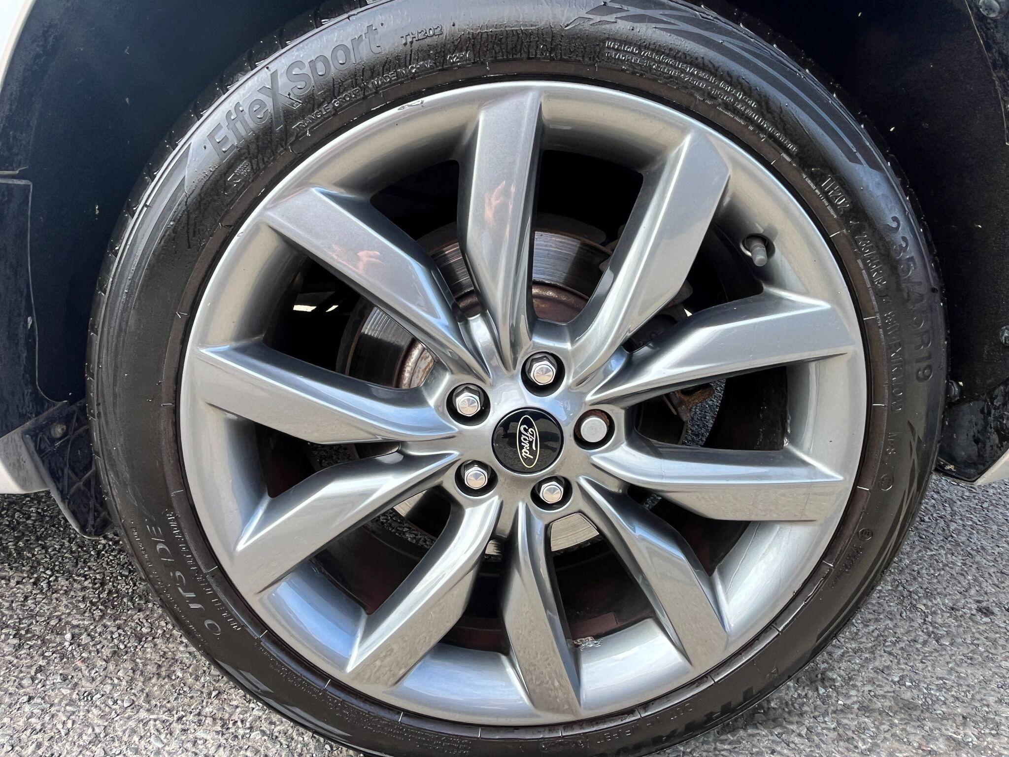 Ford Kuga view 11