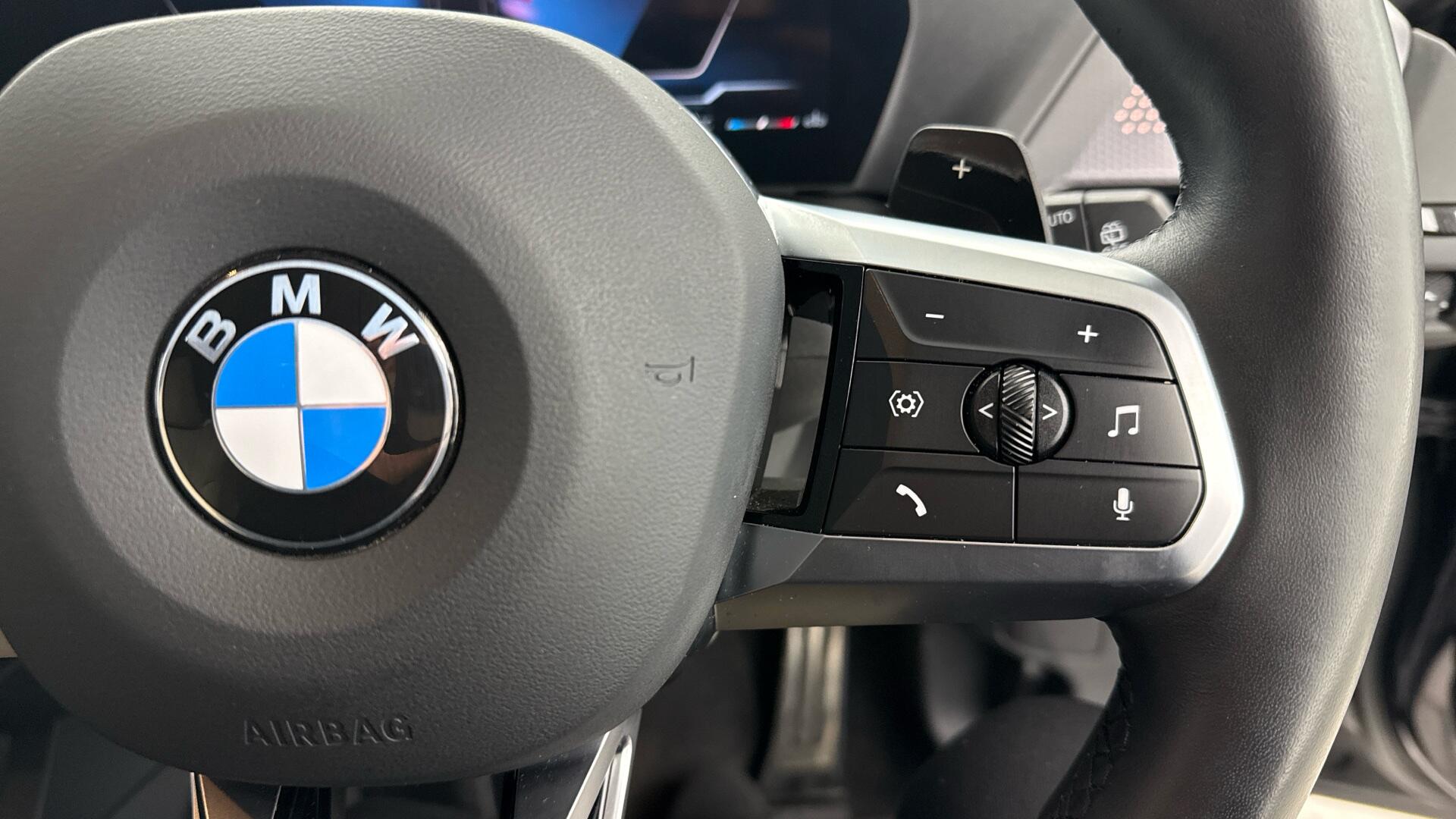 BMW 1 Series view 19