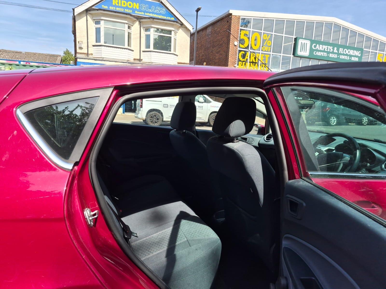Ford Fiesta view 11