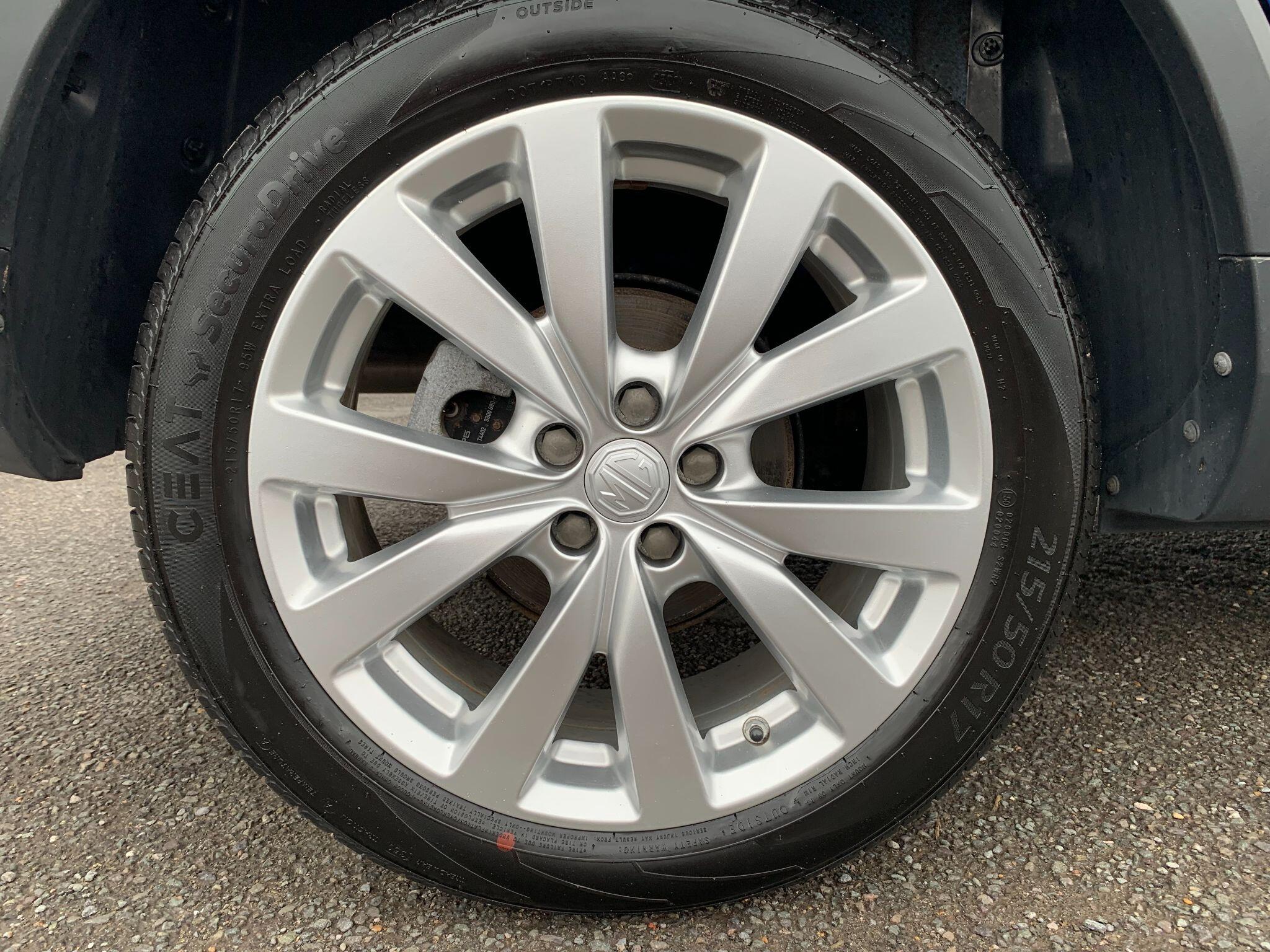 MG MG ZS view 41