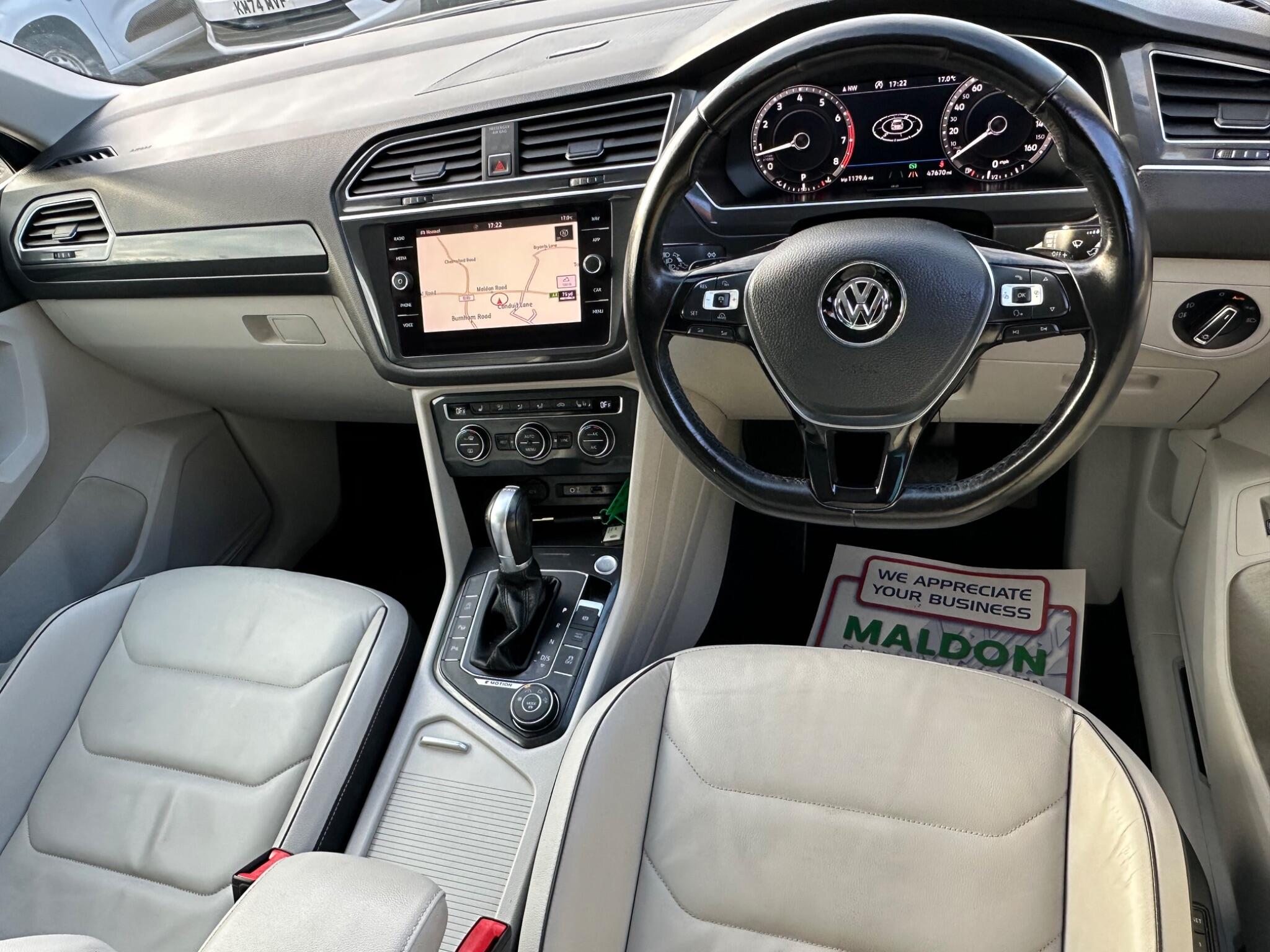 Volkswagen Tiguan view 10
