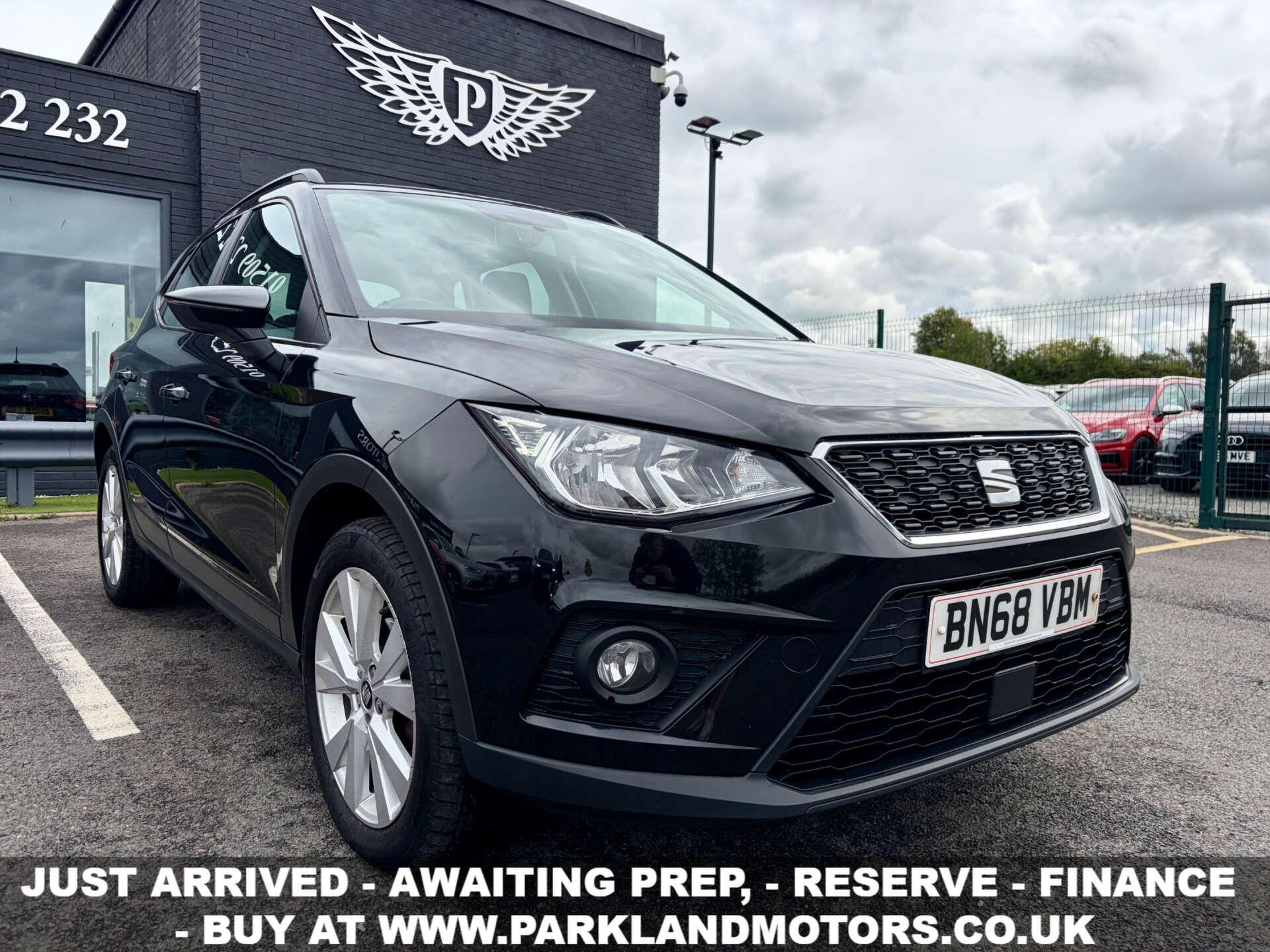 Seat Arona main image