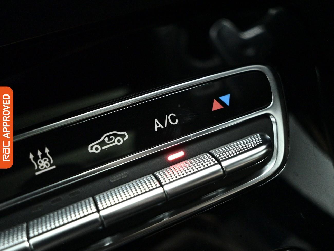 Mercedes-Benz Eqc view 20