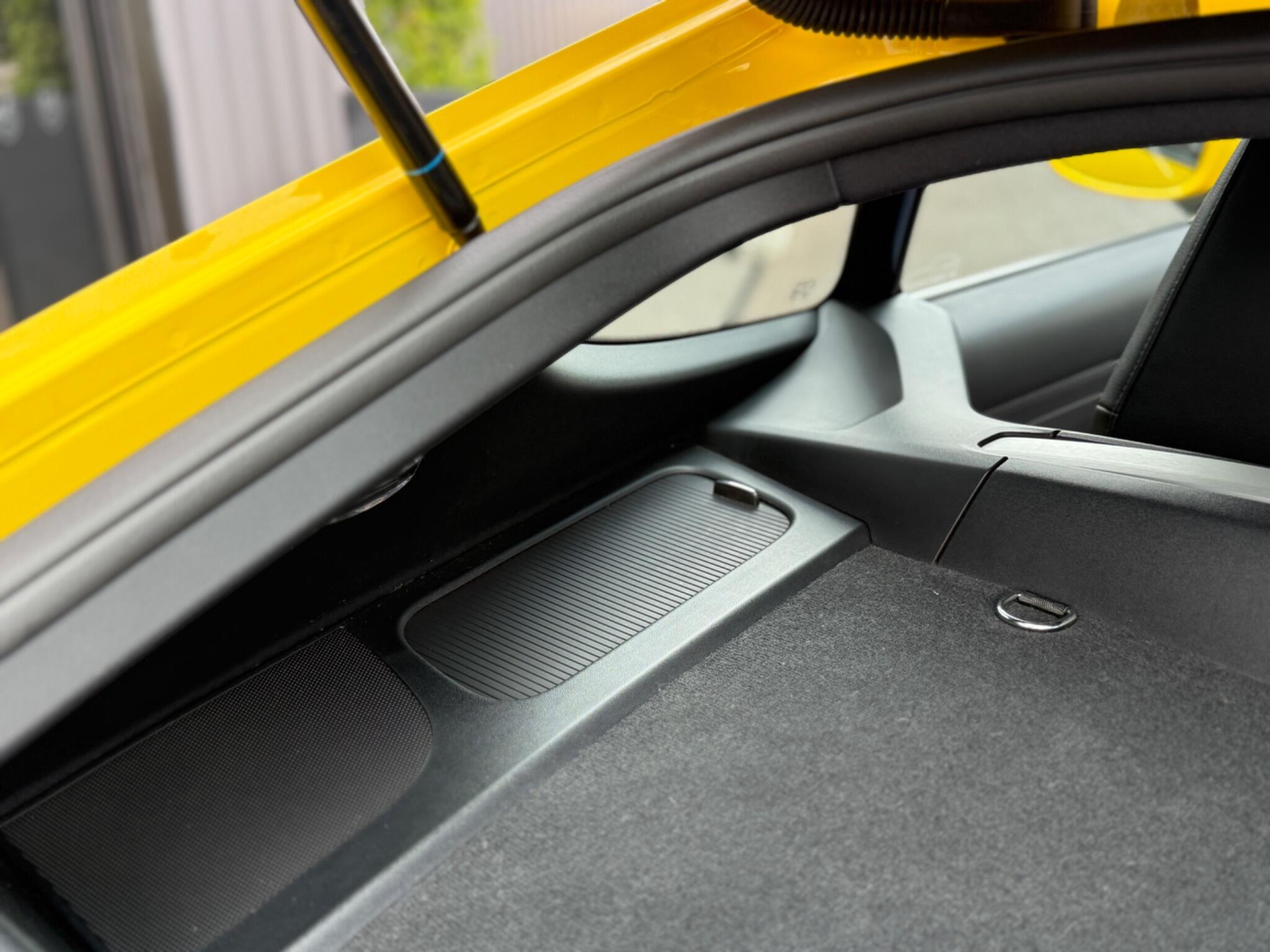 Porsche 718 Cayman view 53