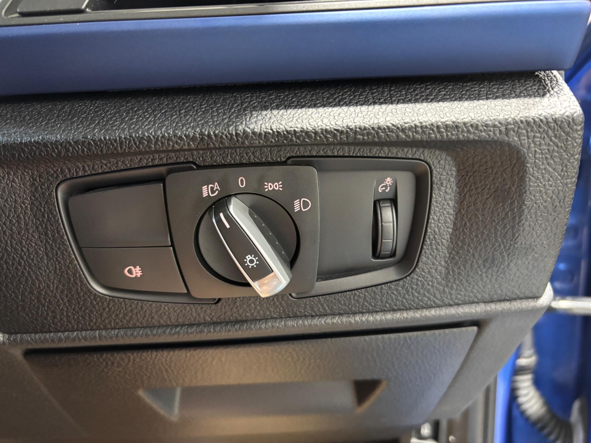 BMW 1 Series view 30