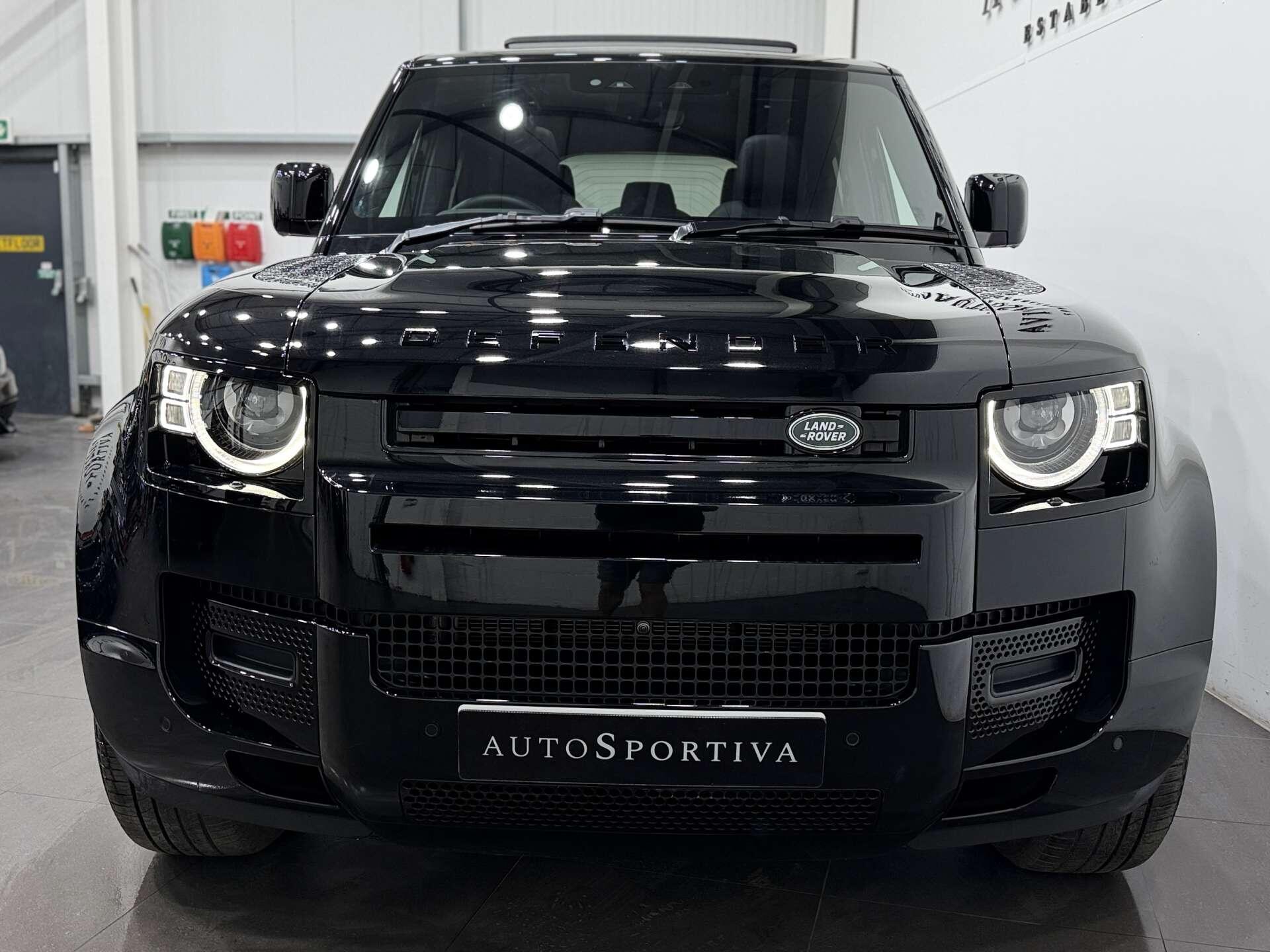 Land Rover Defender view 6