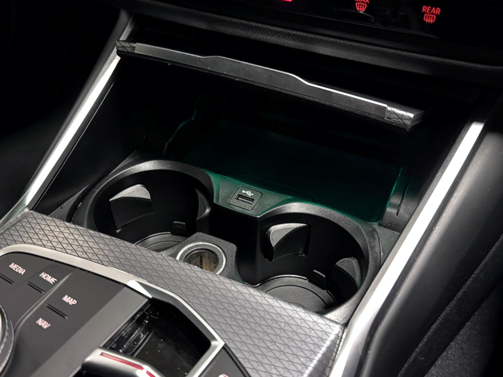 BMW 3 Series view 35