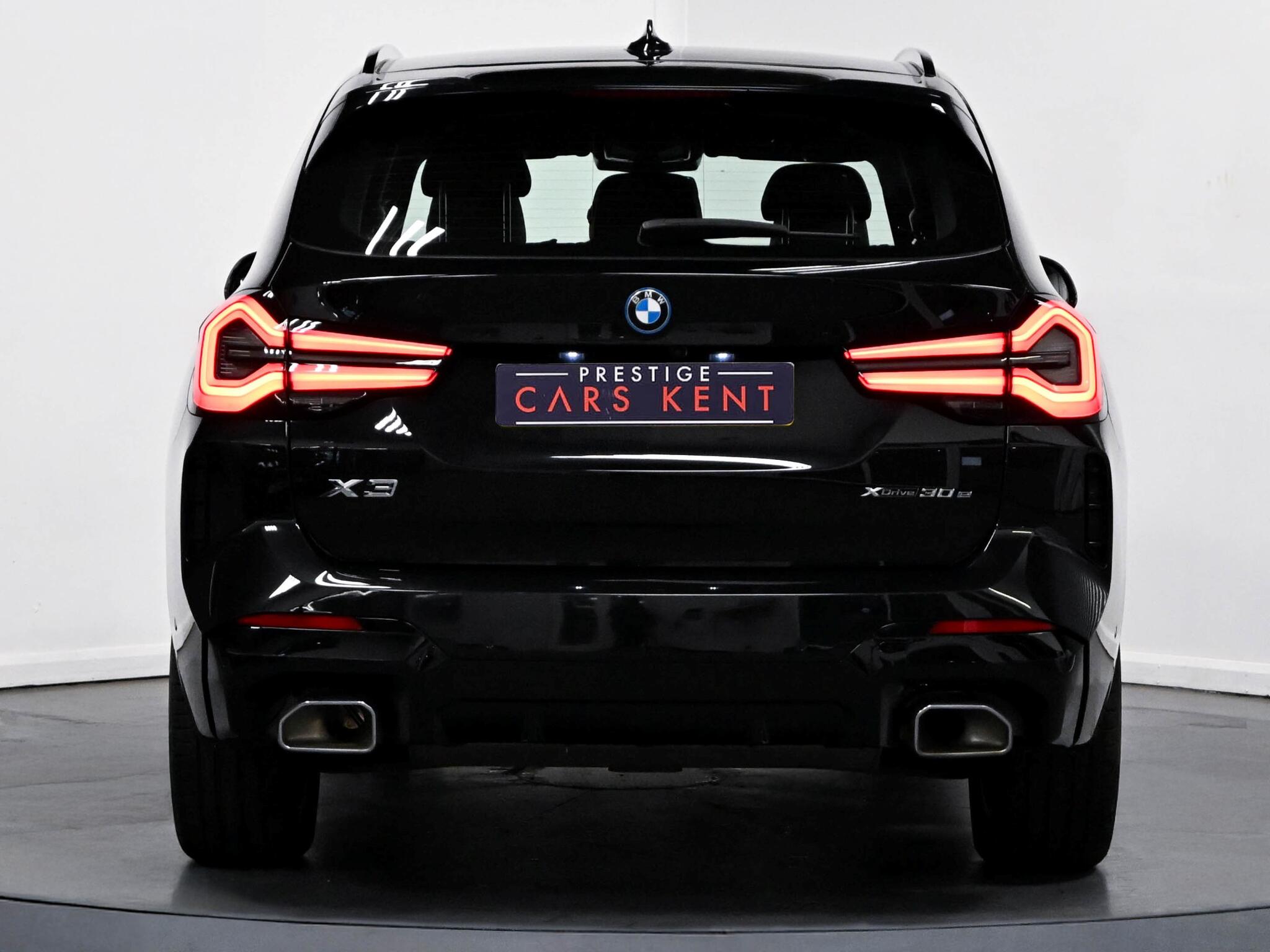 BMW X3 view 17