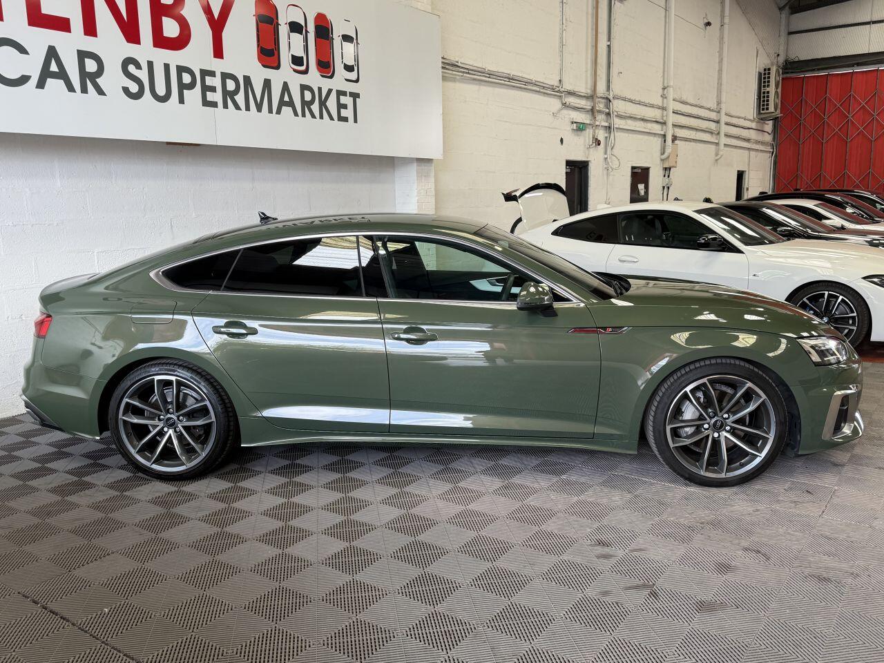 Audi A5 view 9