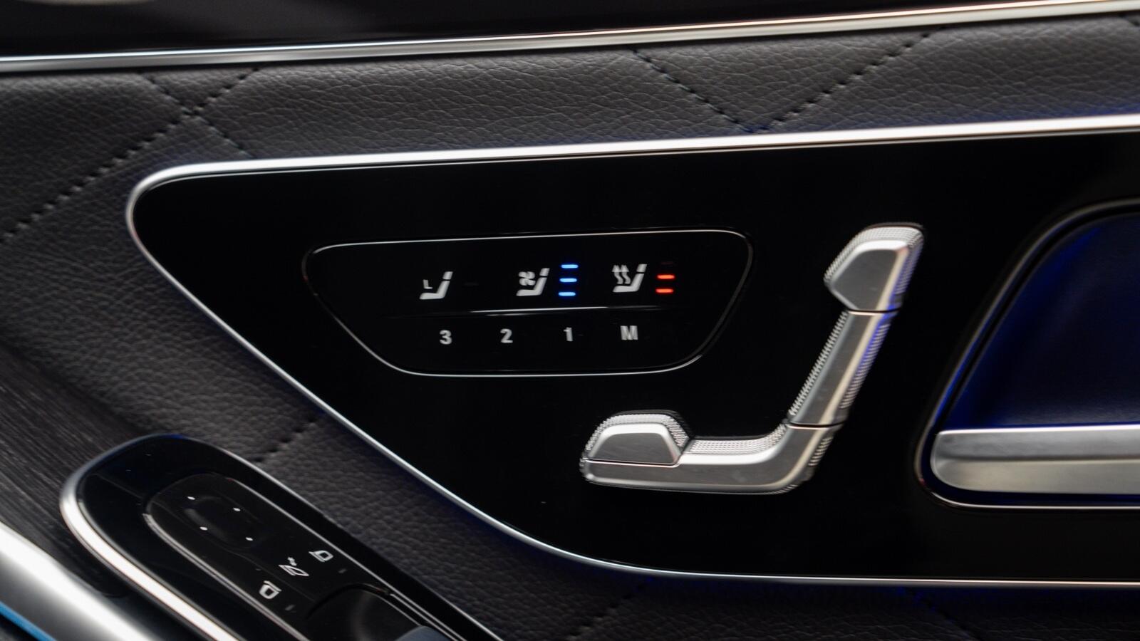Mercedes-Benz S Class view 33