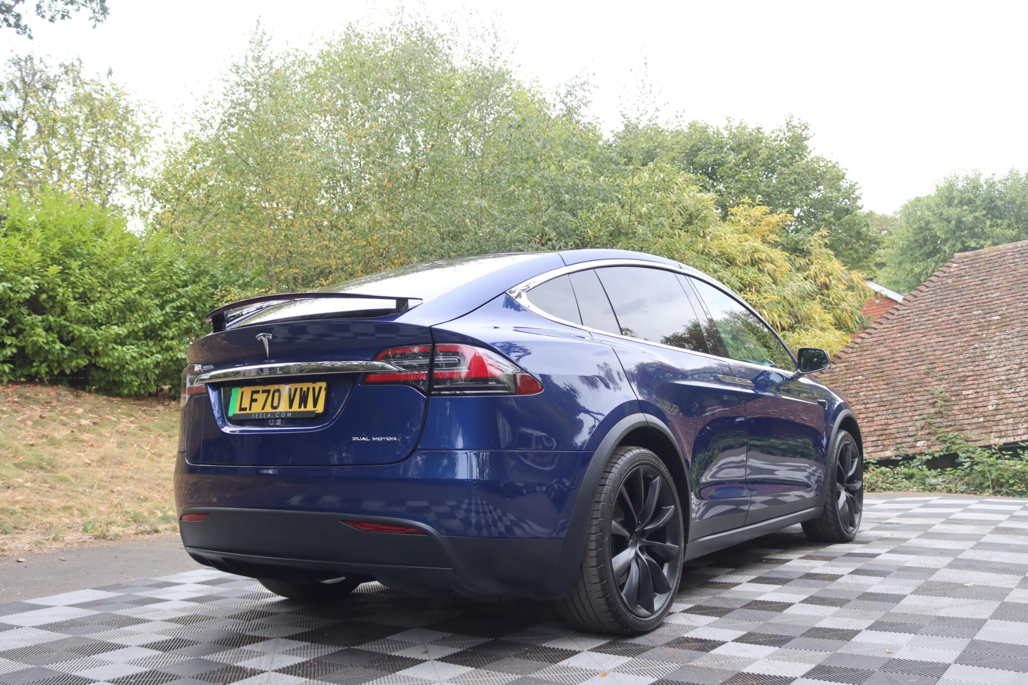 Tesla Model X view 30