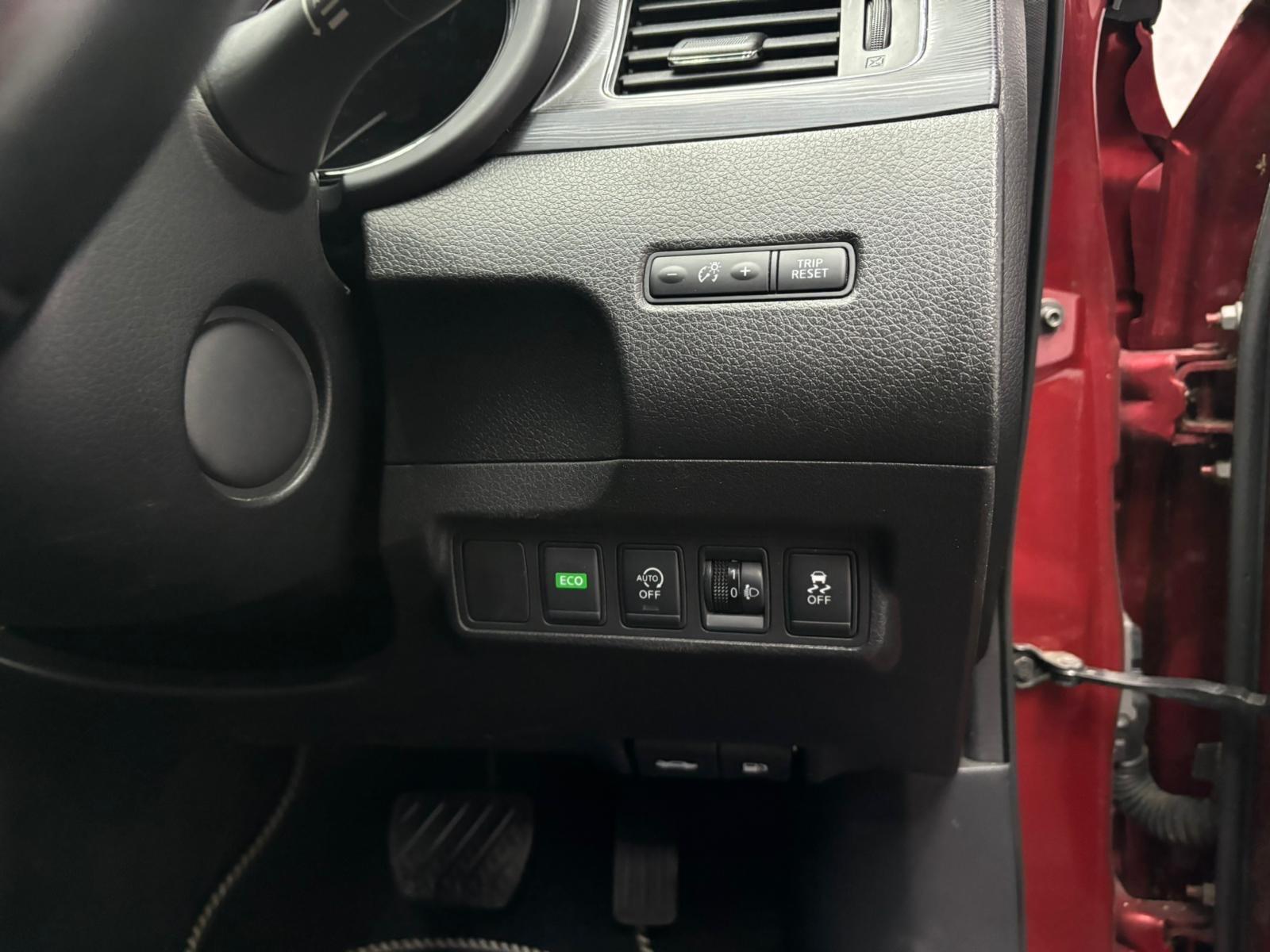 Nissan Pulsar view 21
