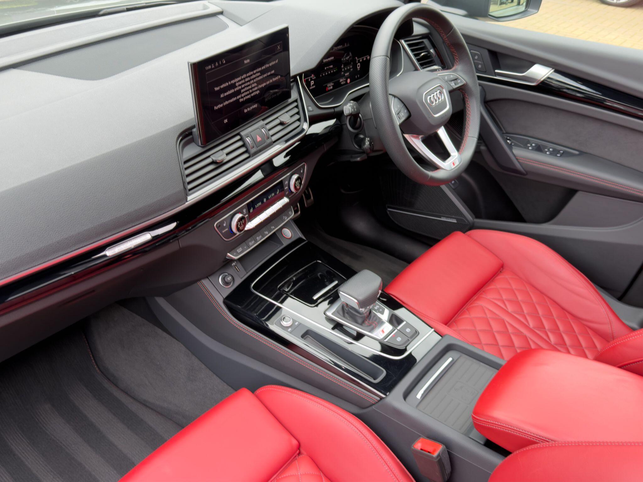 Audi Audi SQ5 view 31
