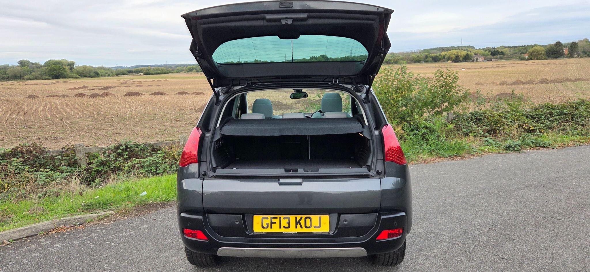 Peugeot 3008 view 9