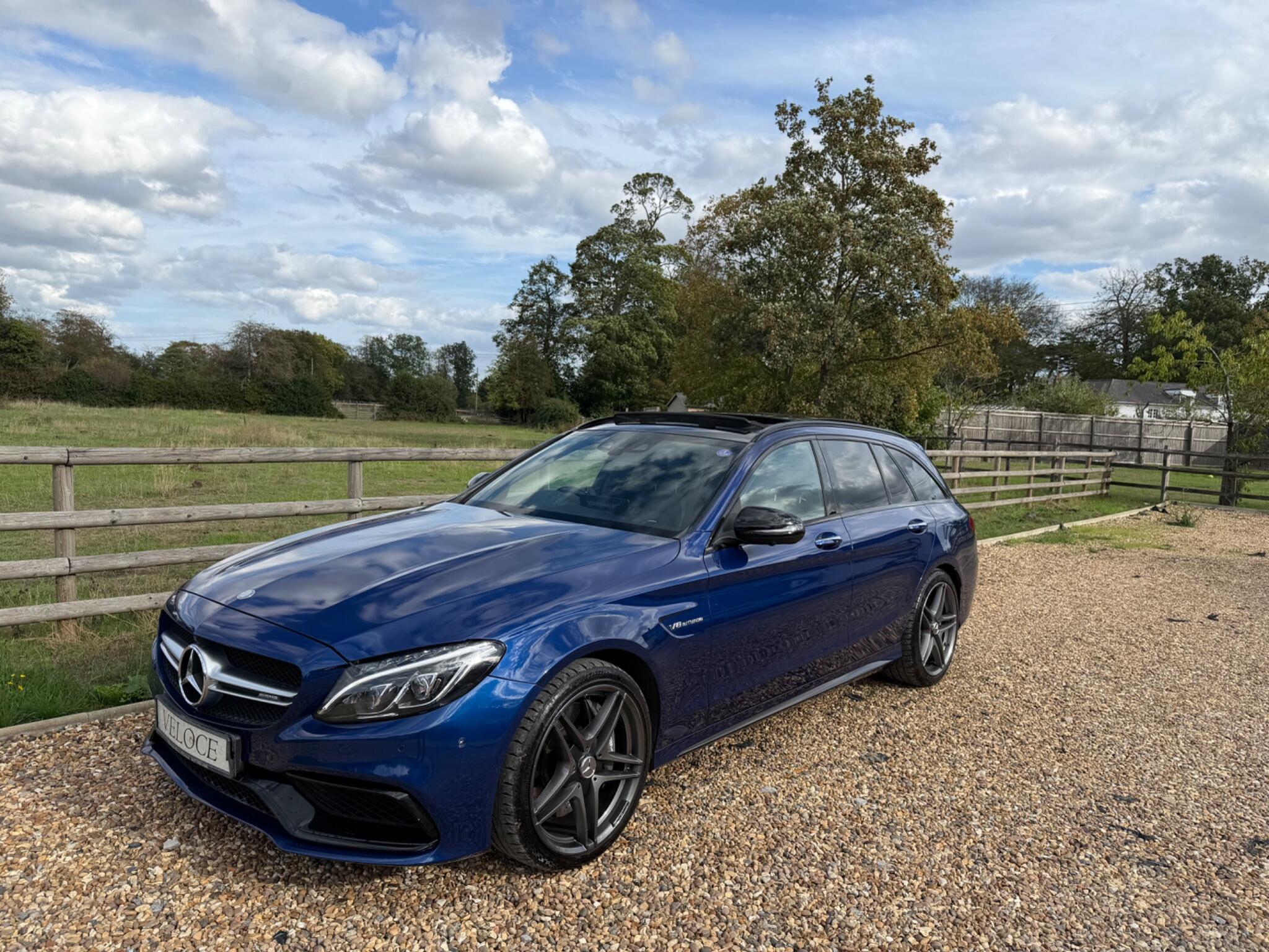 Mercedes-Benz C-Class view 4