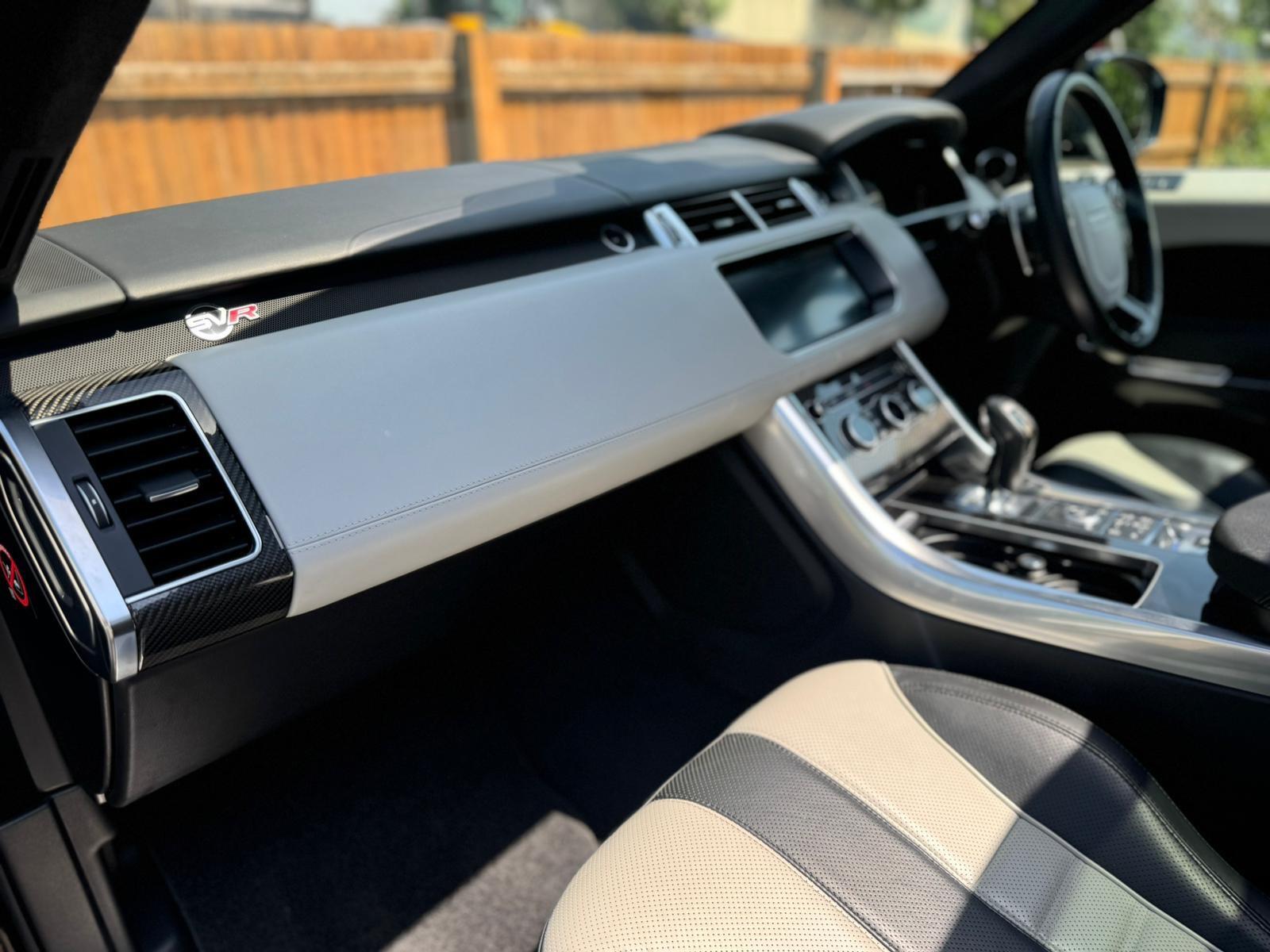 Land Rover Range Rover Sport view 16