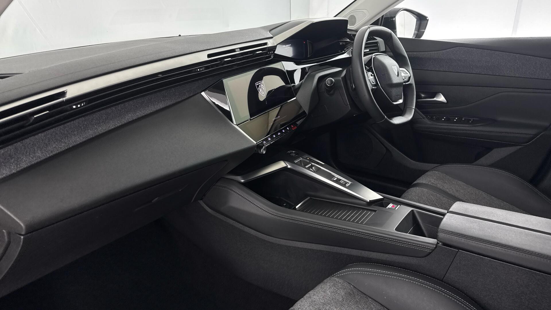 Peugeot 408 view 10