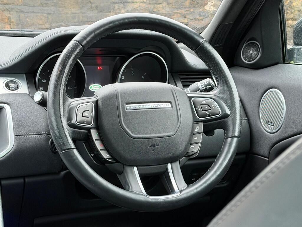 Land Rover Range Rover Evoque view 26