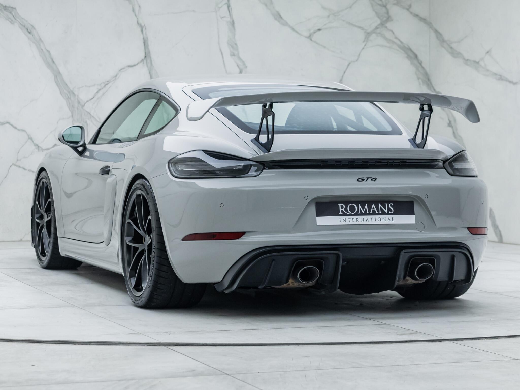 Porsche Cayman view 11